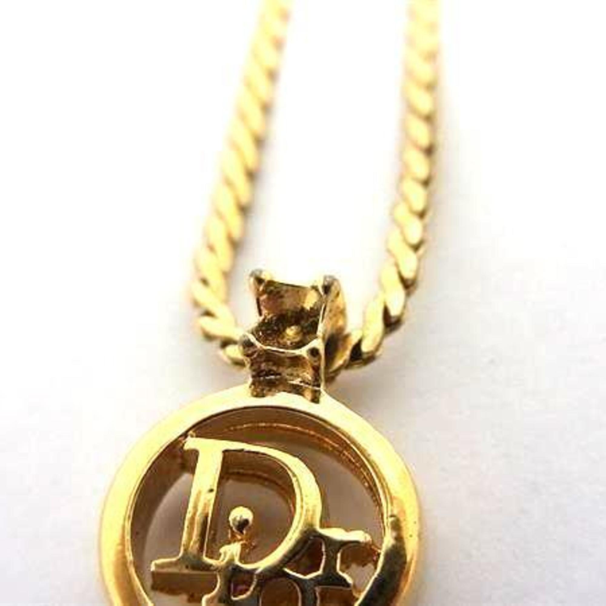 Circle Pendant Necklace Gold Metal