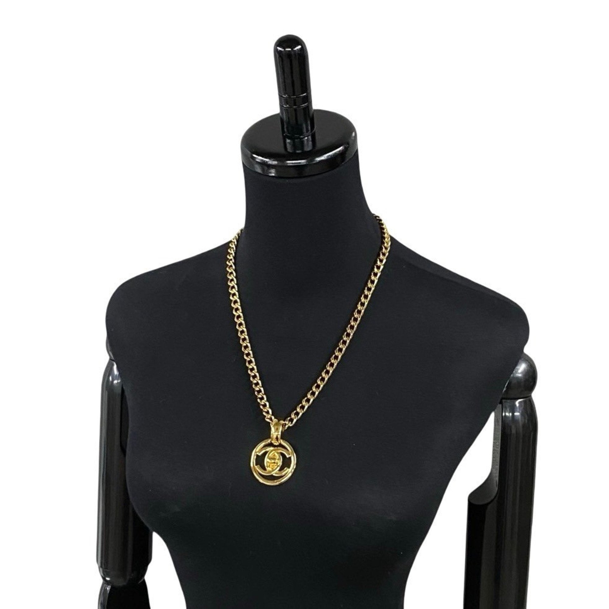 CC Logo Turnlock Chain Pendant Necklace Metal