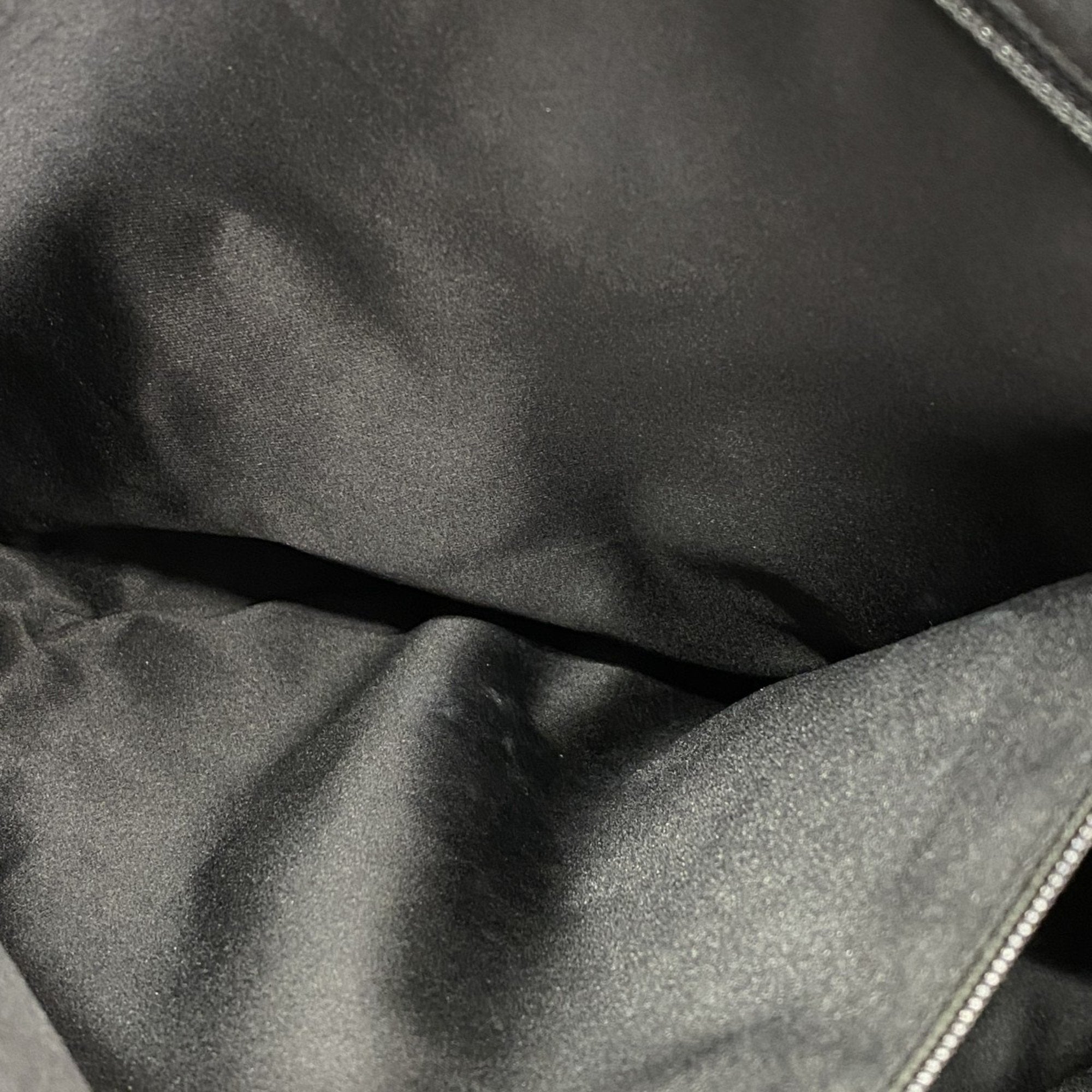 Vintage Timeless Zip Tote Caviar Large