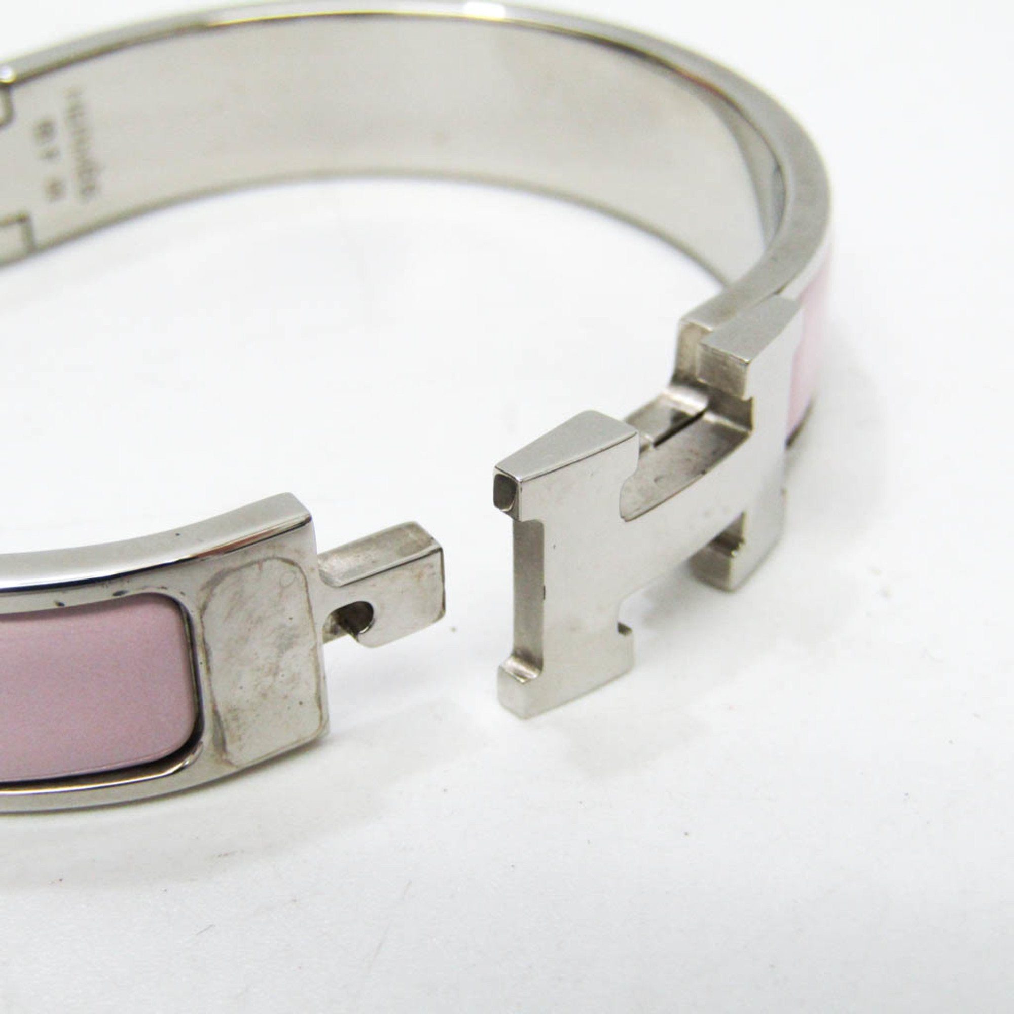 Clic Bangle Enamel and Metal Light Pink Silver Bracelet