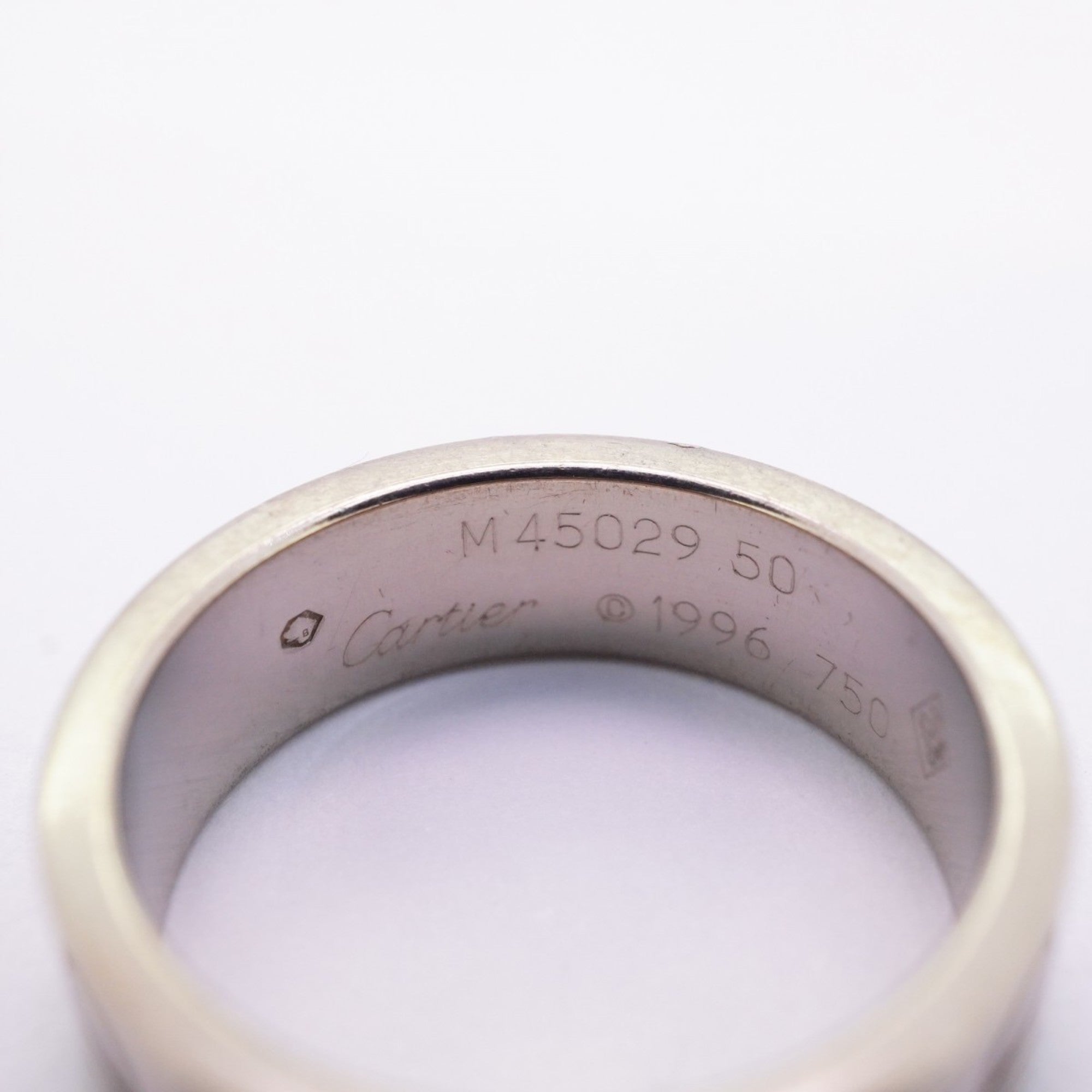 Love Ring 18K White Gold