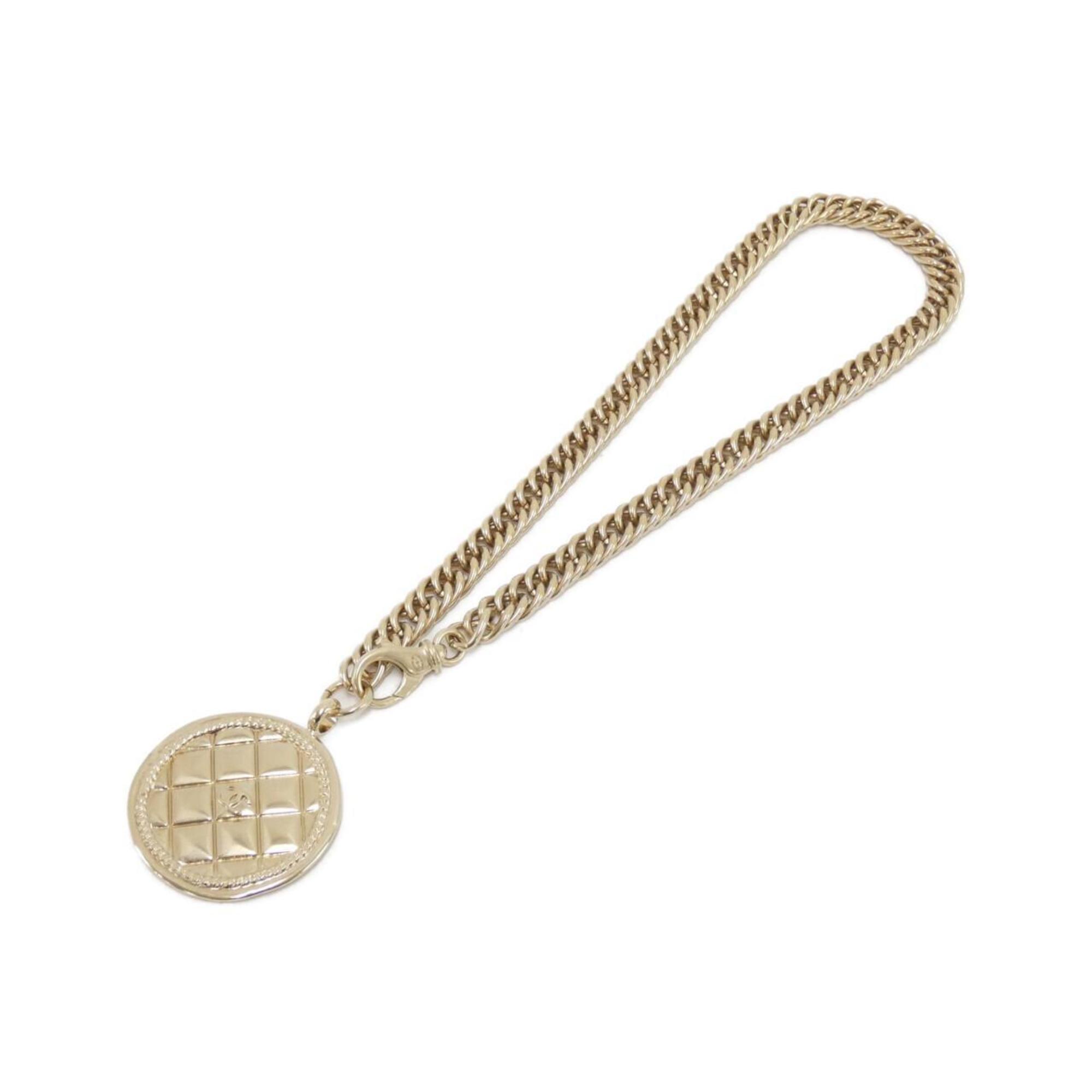 Pendant Necklace Metal
