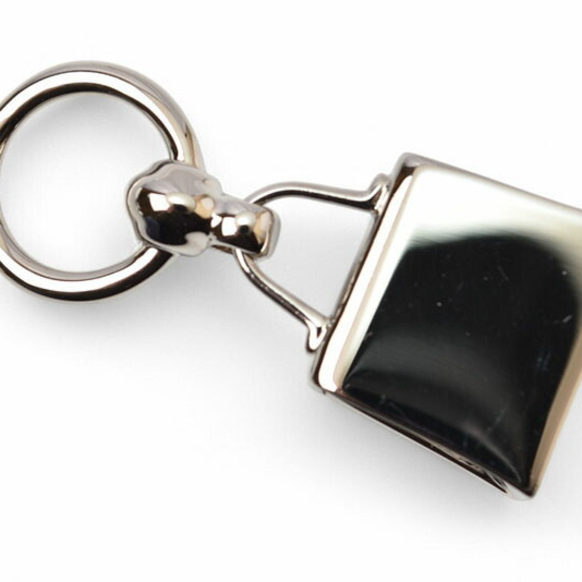 Kelly Amulet Charm Gold