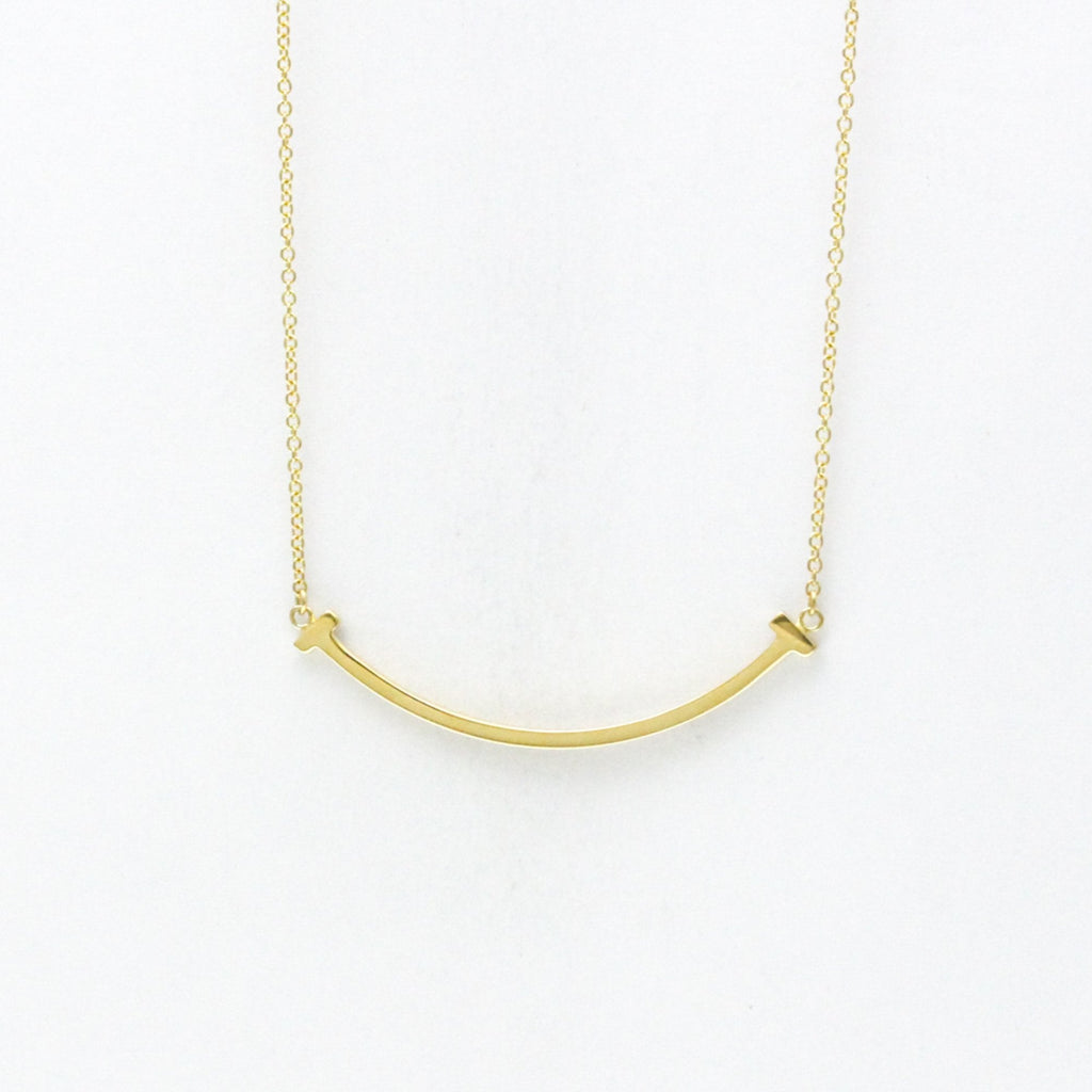 Smile Pendant Necklace 18K Yellow Gold
