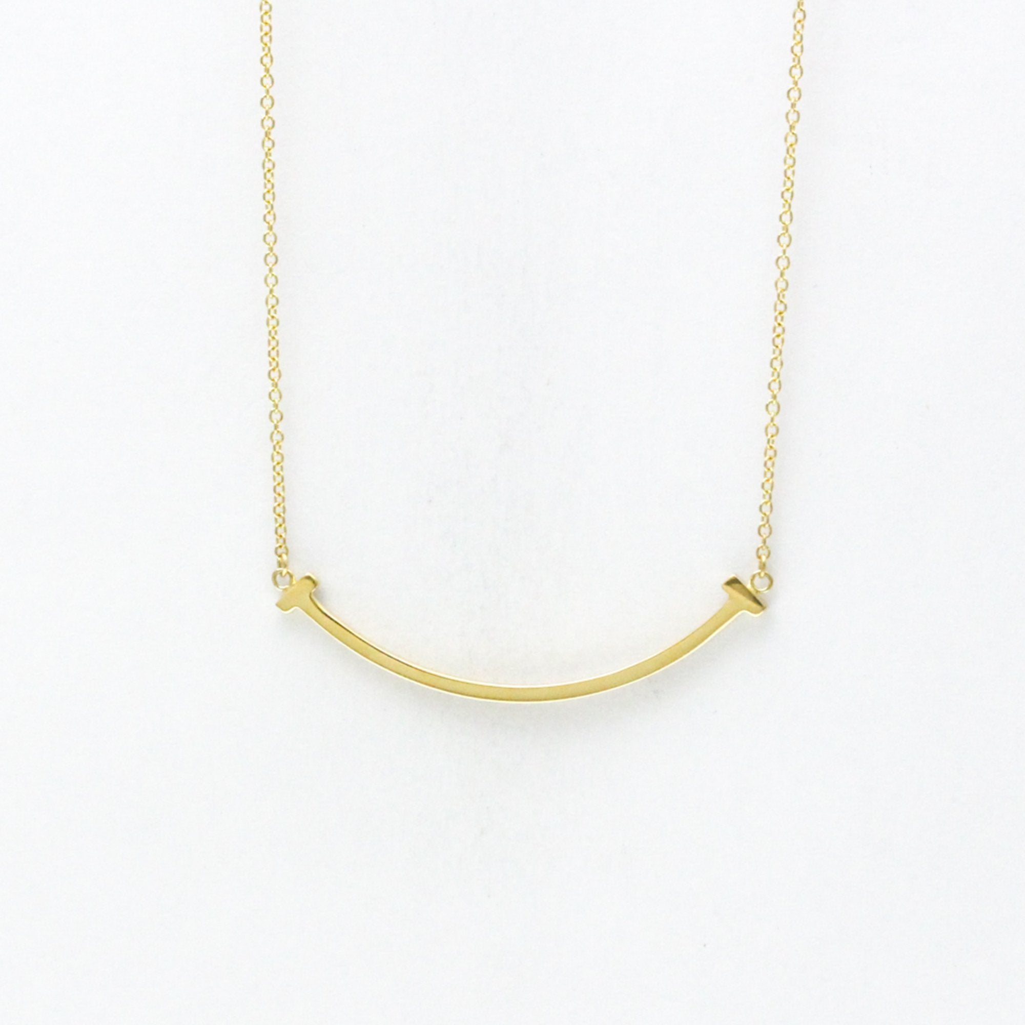 Smile Pendant Necklace 18K Yellow Gold