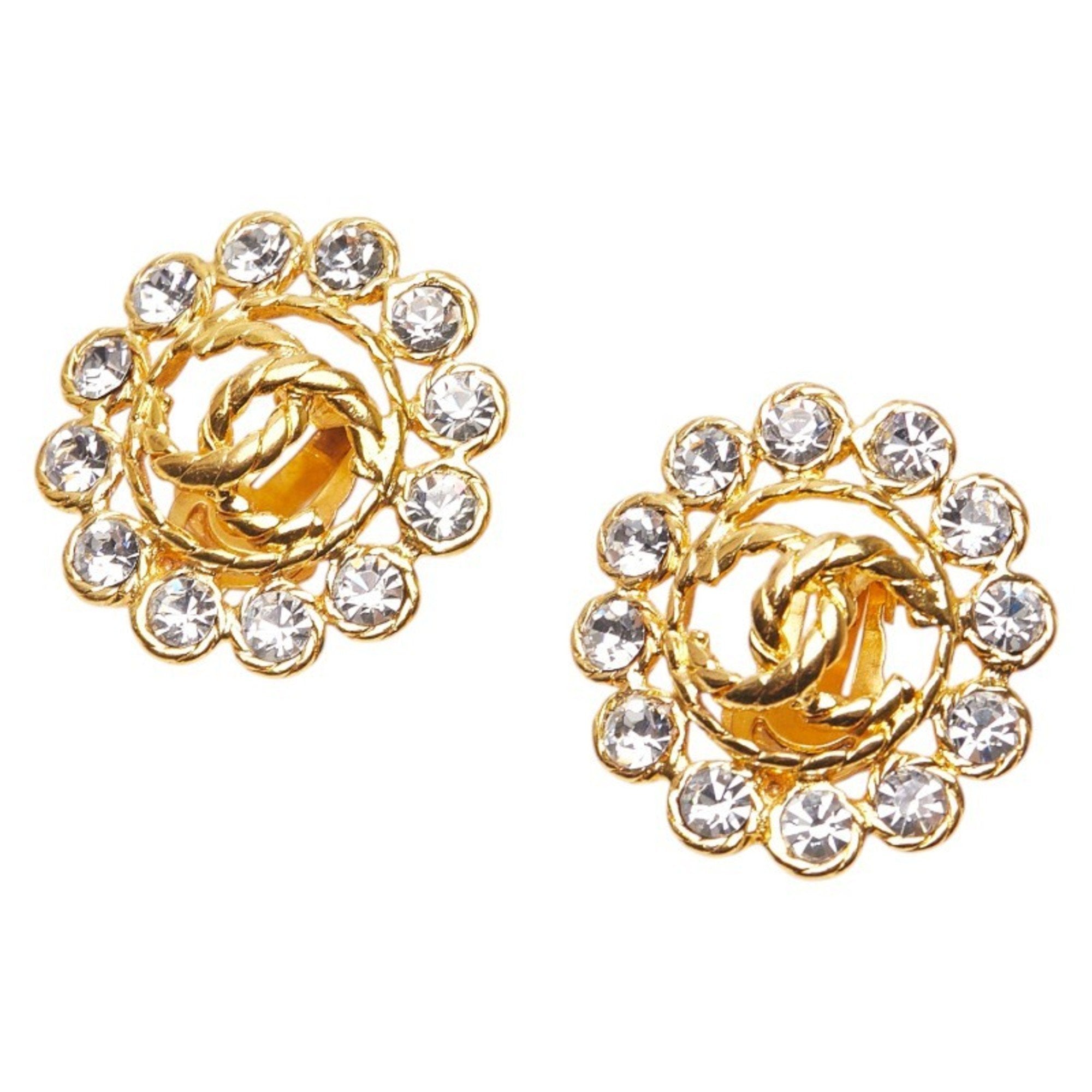 CC Logo Clip-On Earrings Metal Gold-Tone Metal