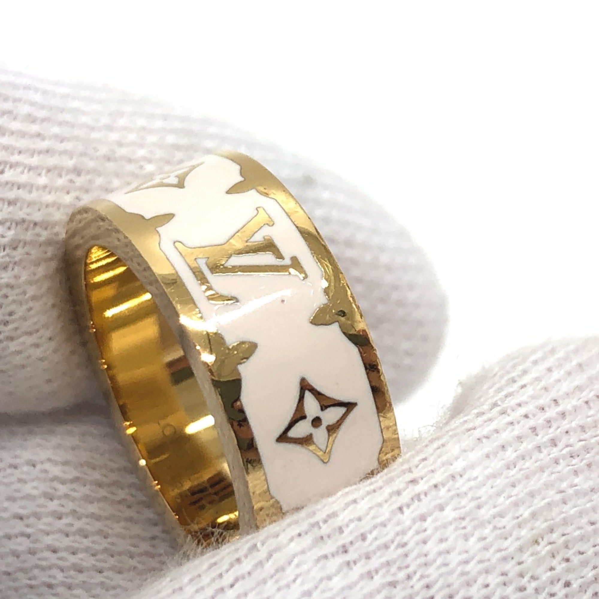 Nano Gram Enamel Ring Metal White