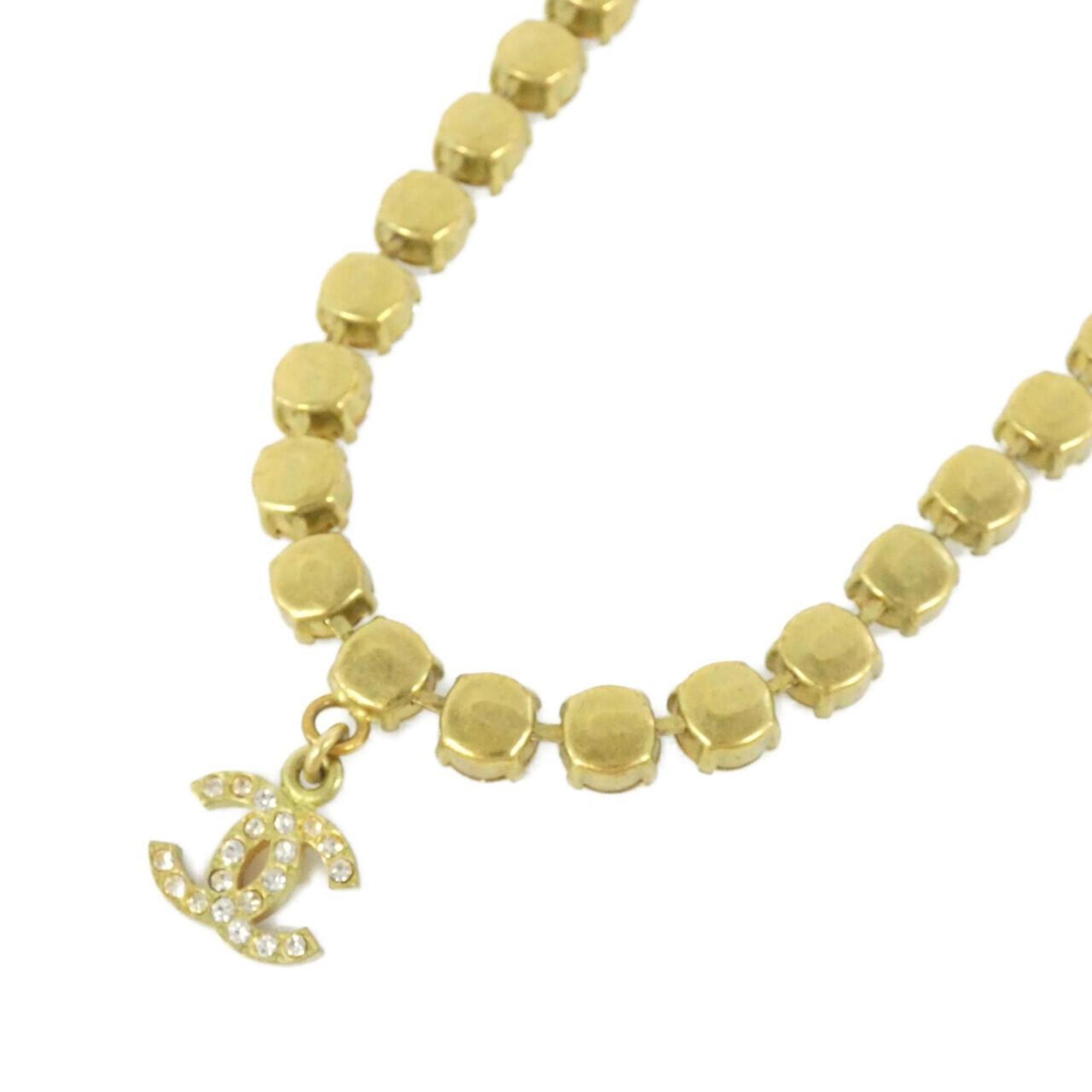 Pendant Necklace With Crystal