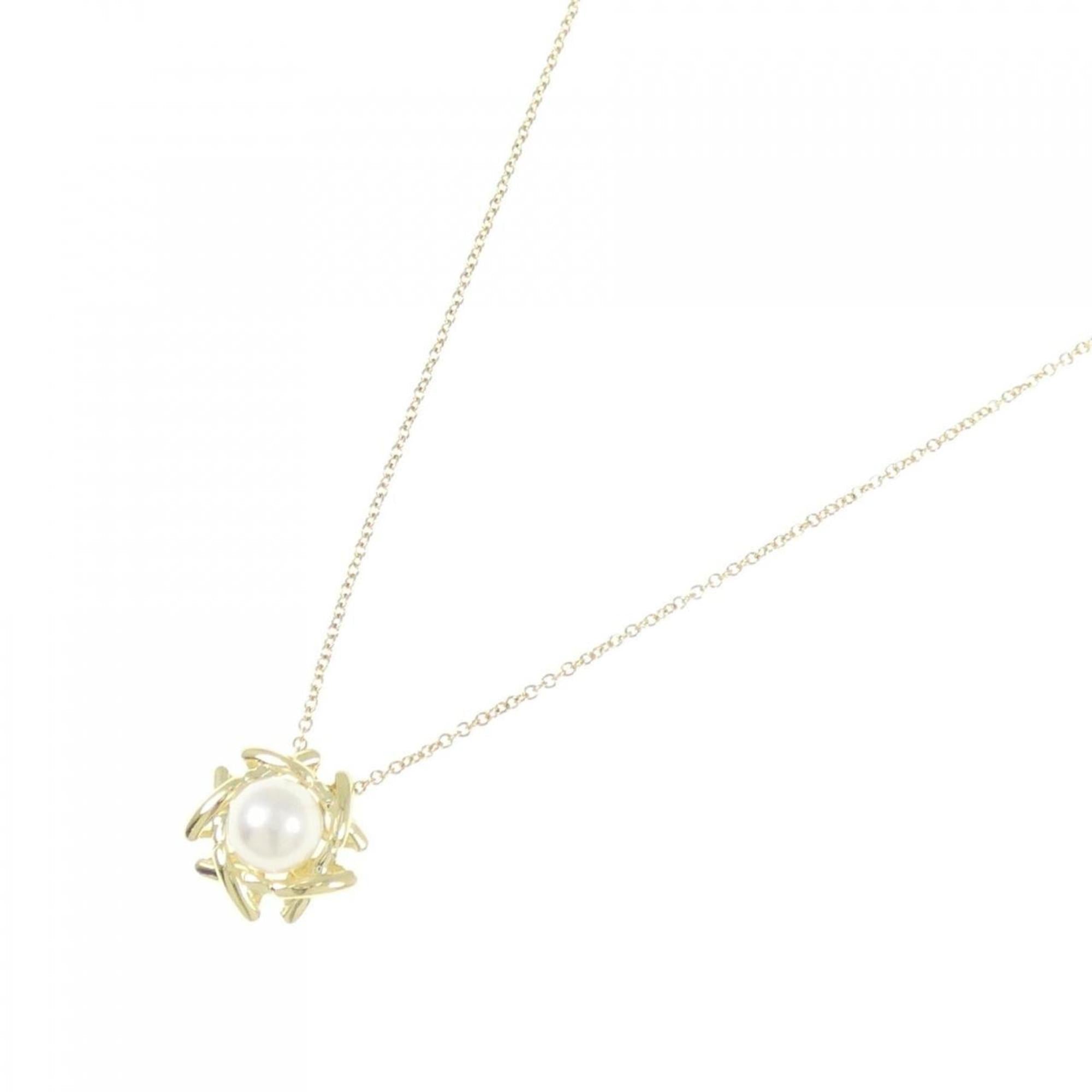 Pendant Necklace 18K Yellow Gold with Akoya Pearl Medium