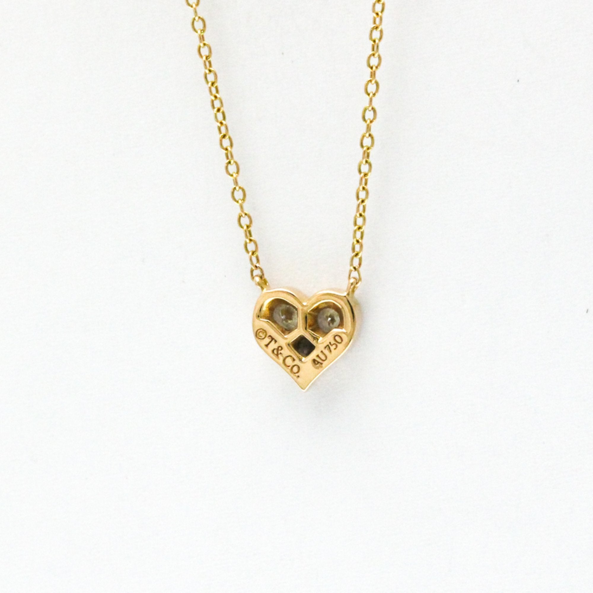 Sentimental Heart Pendant Necklace 18K Rose Gold with Diamond