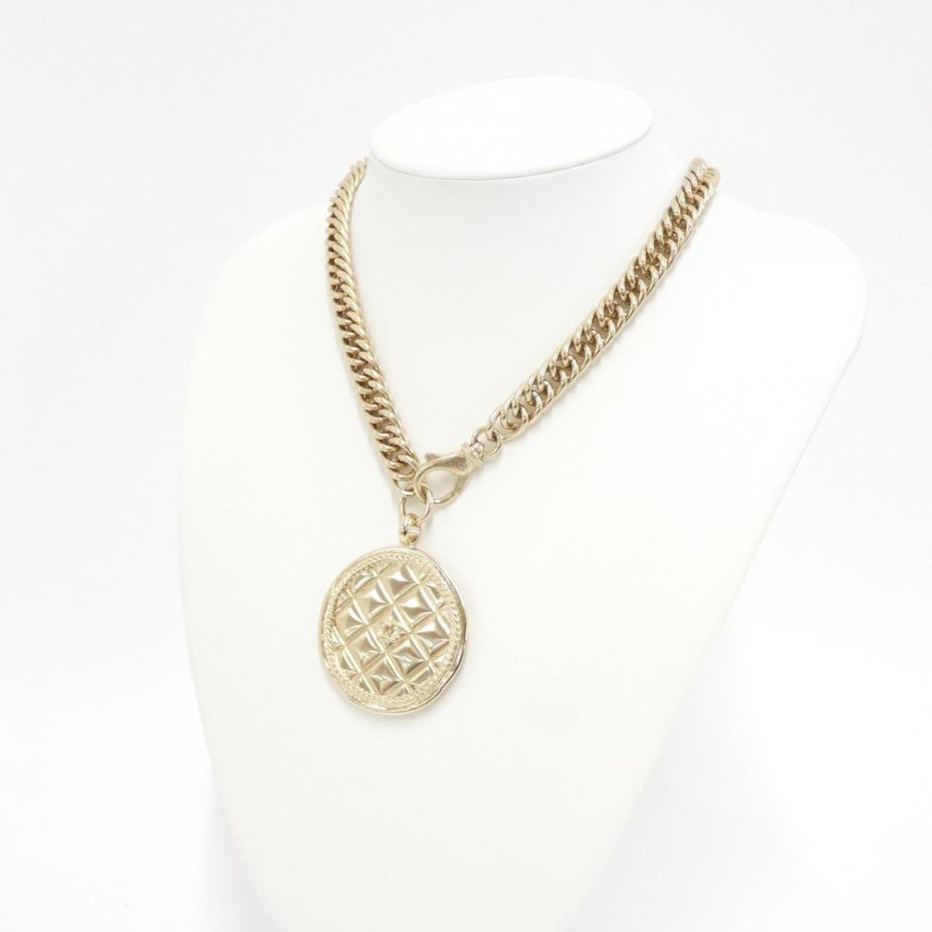 Pendant Necklace Metal