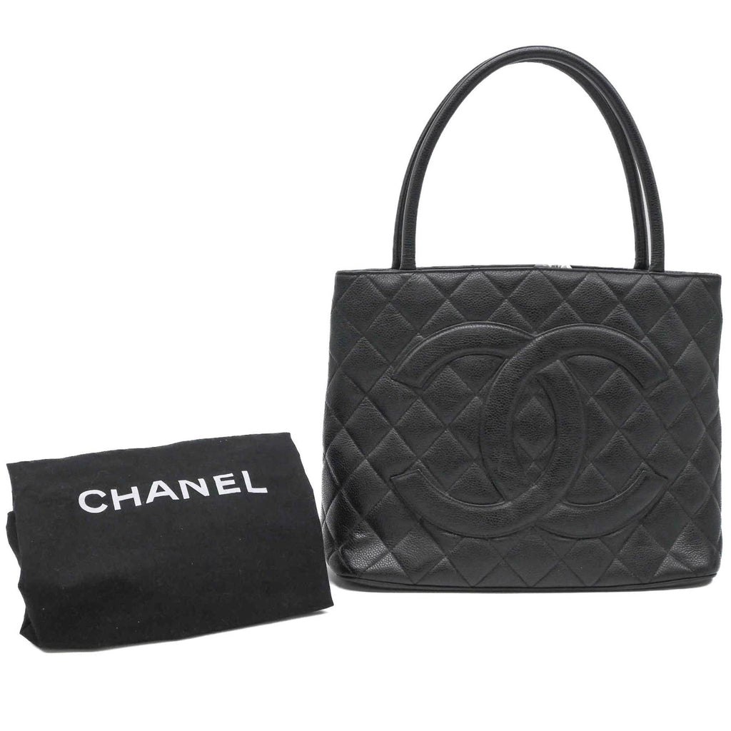 Medallion Tote Quilted Caviar