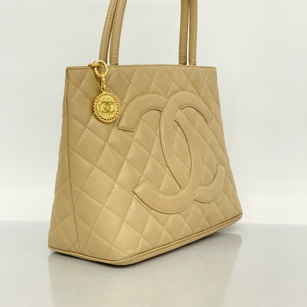 Medallion Tote Quilted Caviar