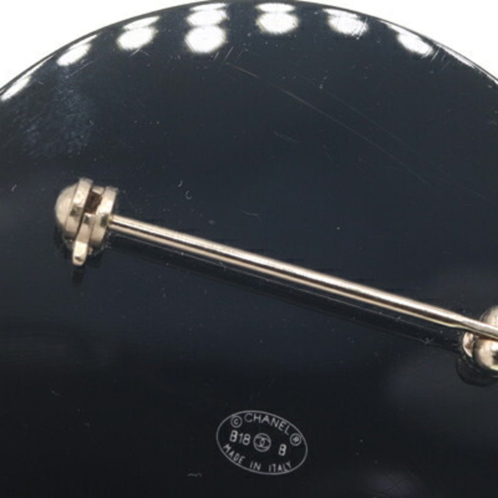 CC Logo Round Brooch Metal