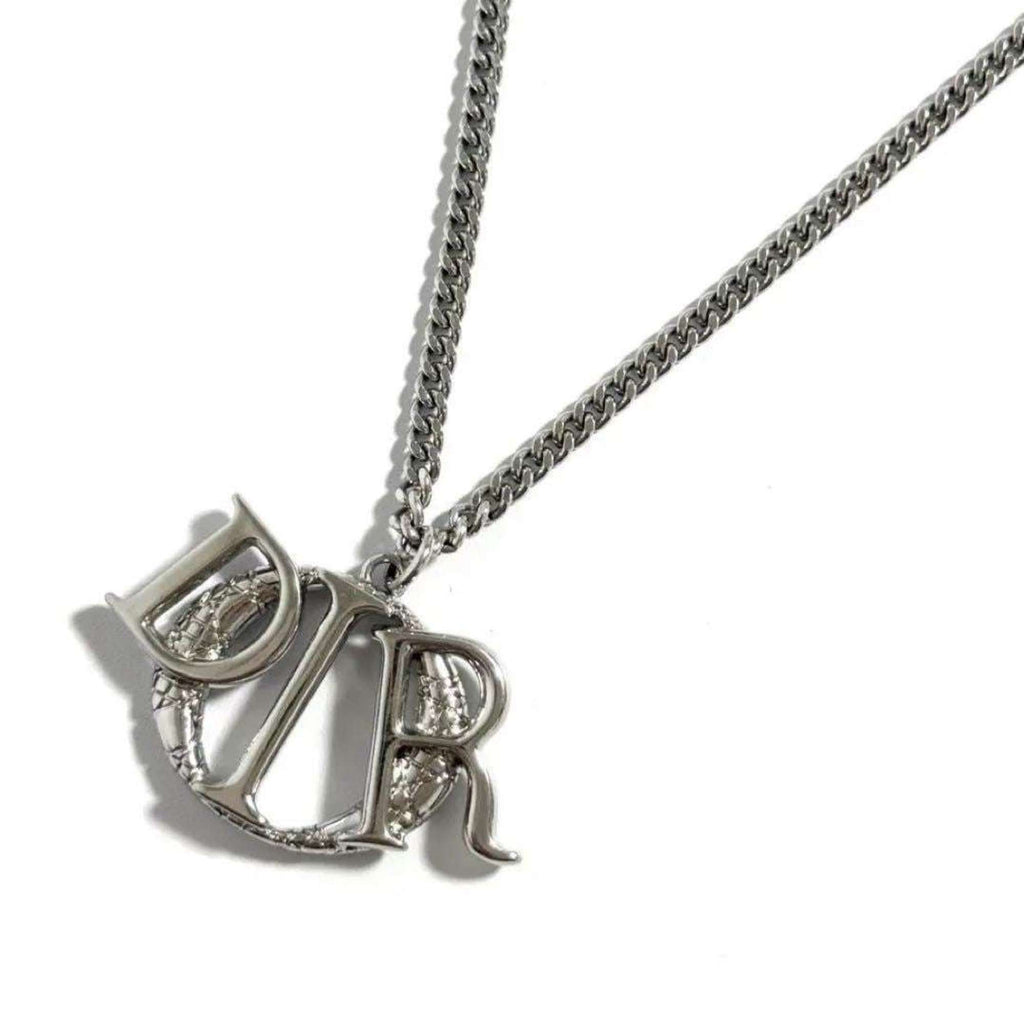 Pendant Necklace Metal