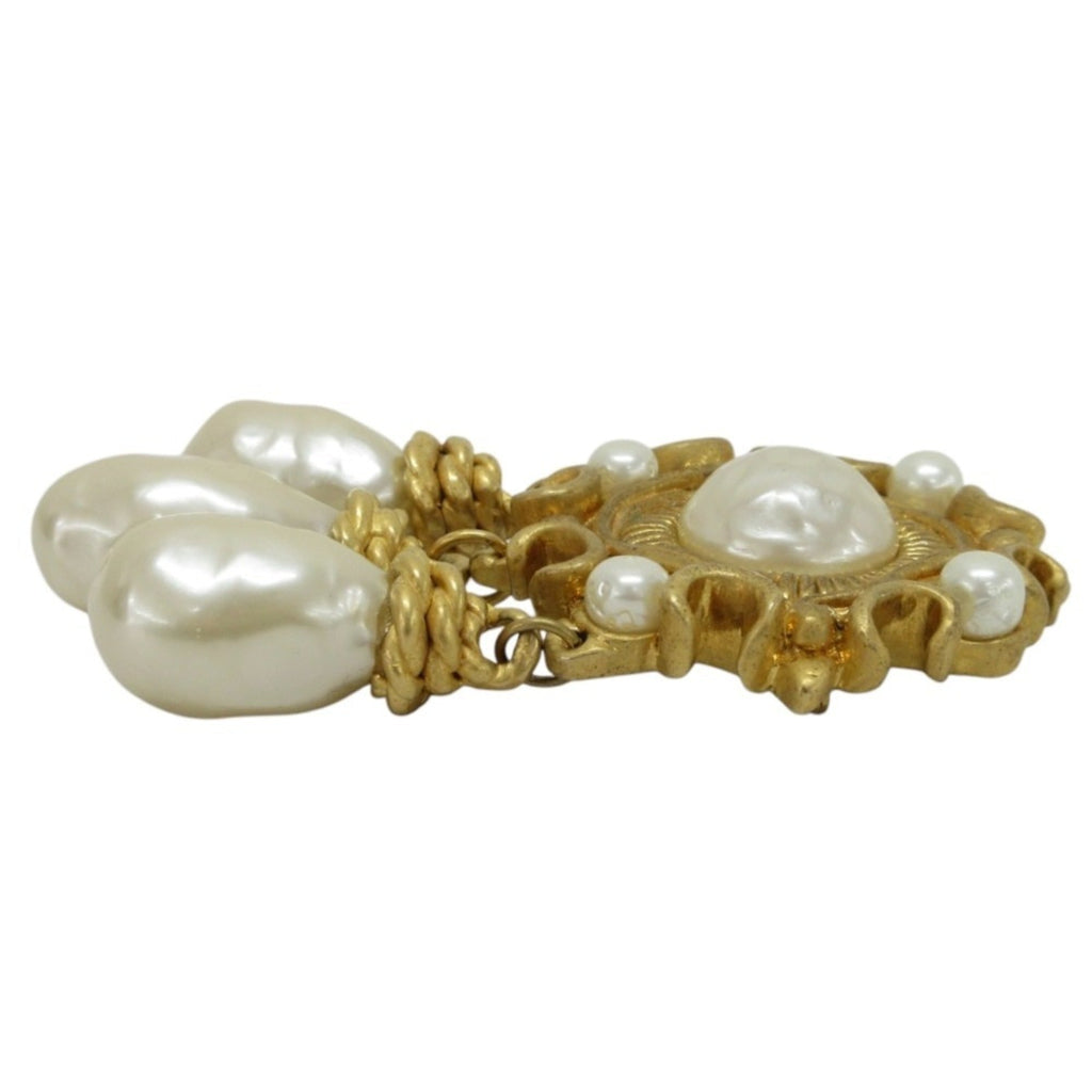 Vintage Brooch Metal Engraved 26 With Pearl