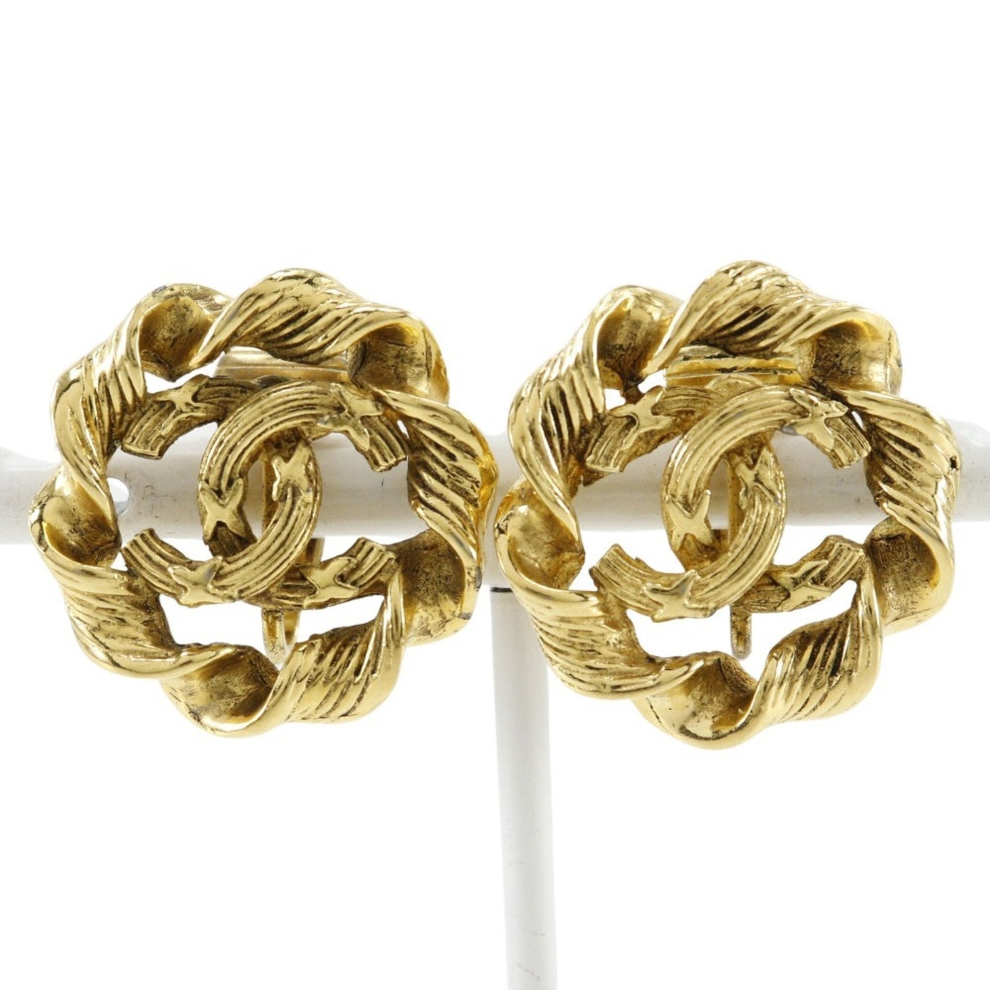 CC Logo Round Clip-On Earrings Metal