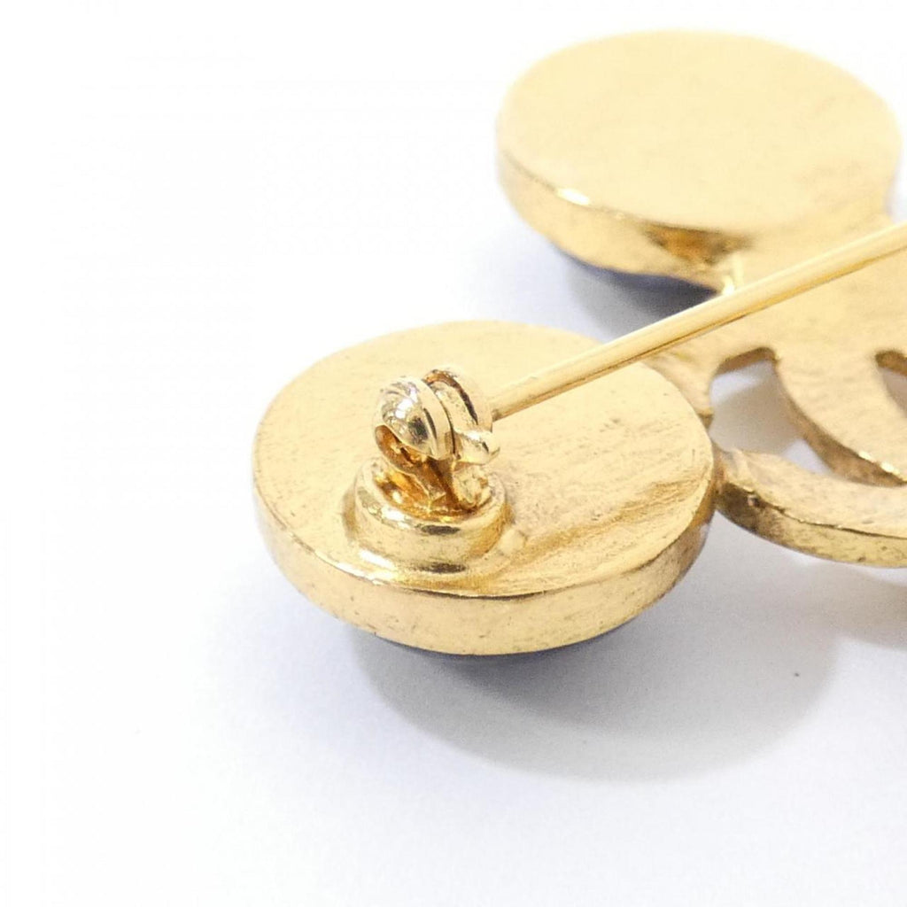 Brooch Metal