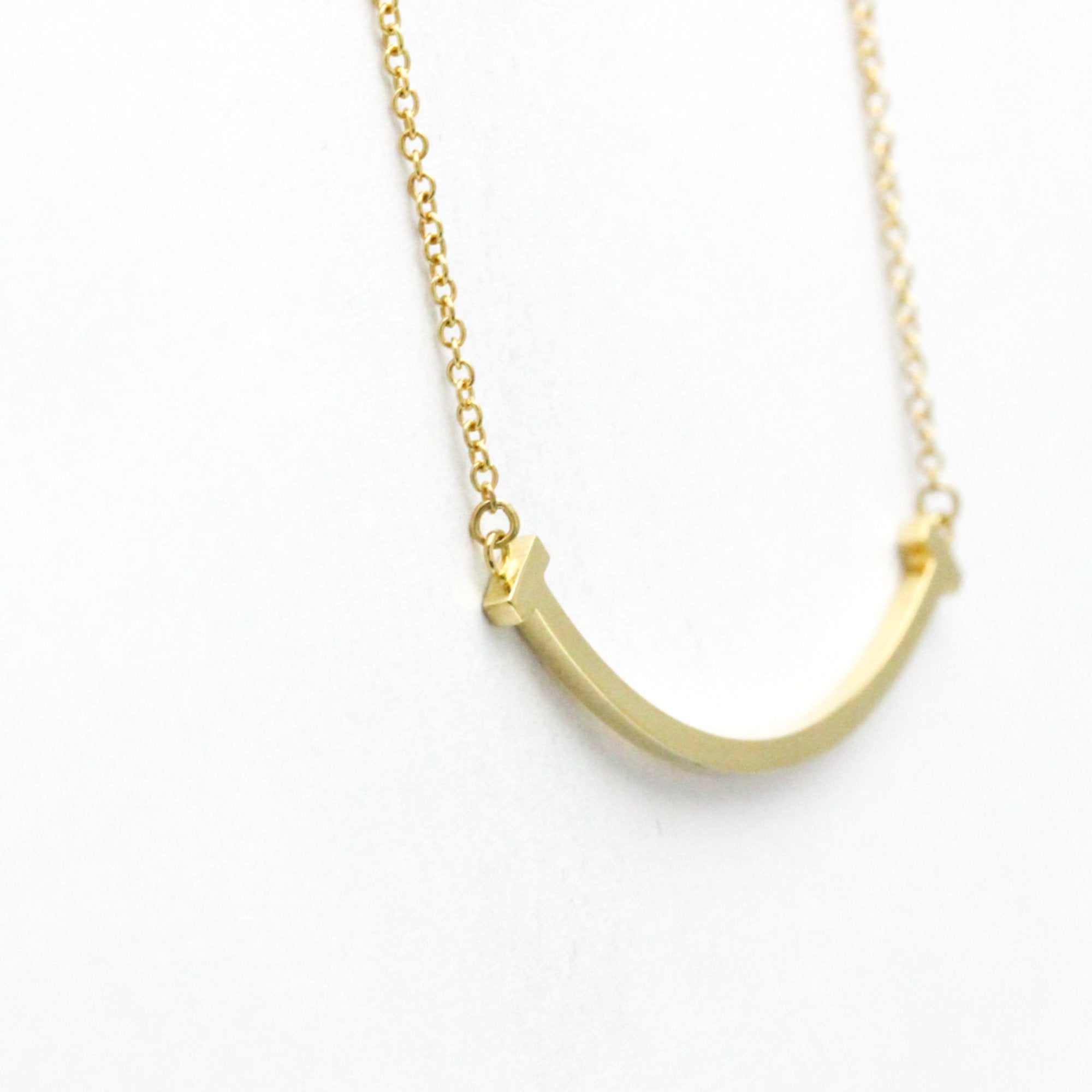T Smile Pendant Necklace 18K Yellow Gold
