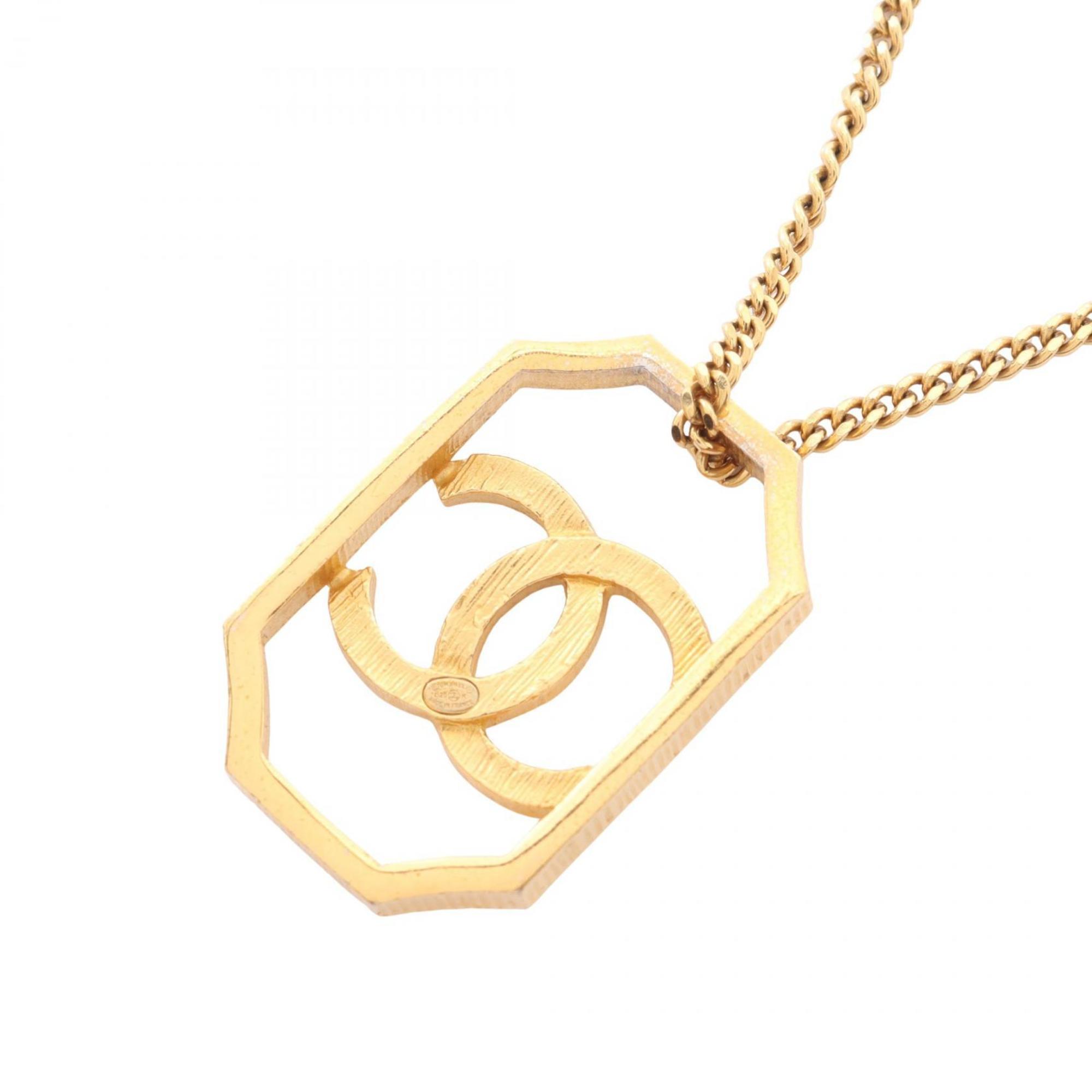 CC Logo Pendant Necklace Metal