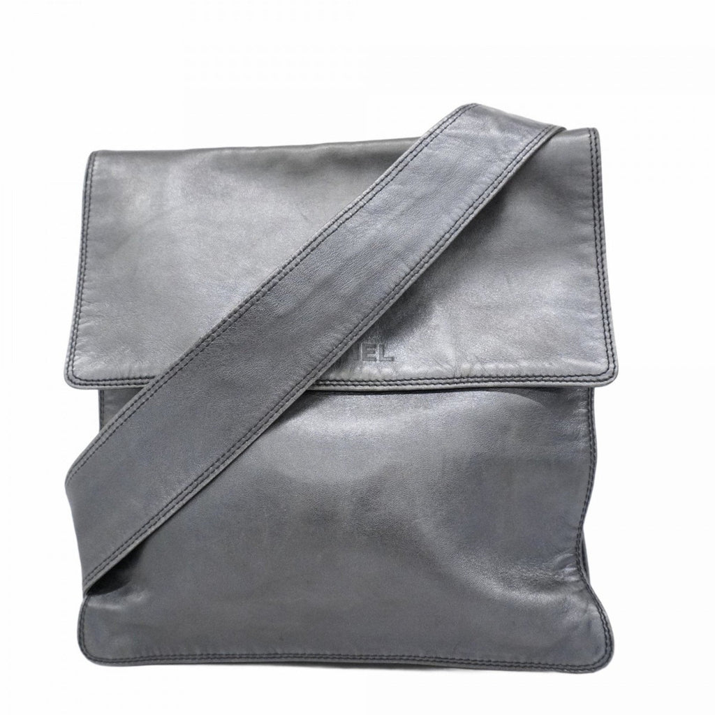 Vintage Logo Flap Messenger Bag Leather Medium