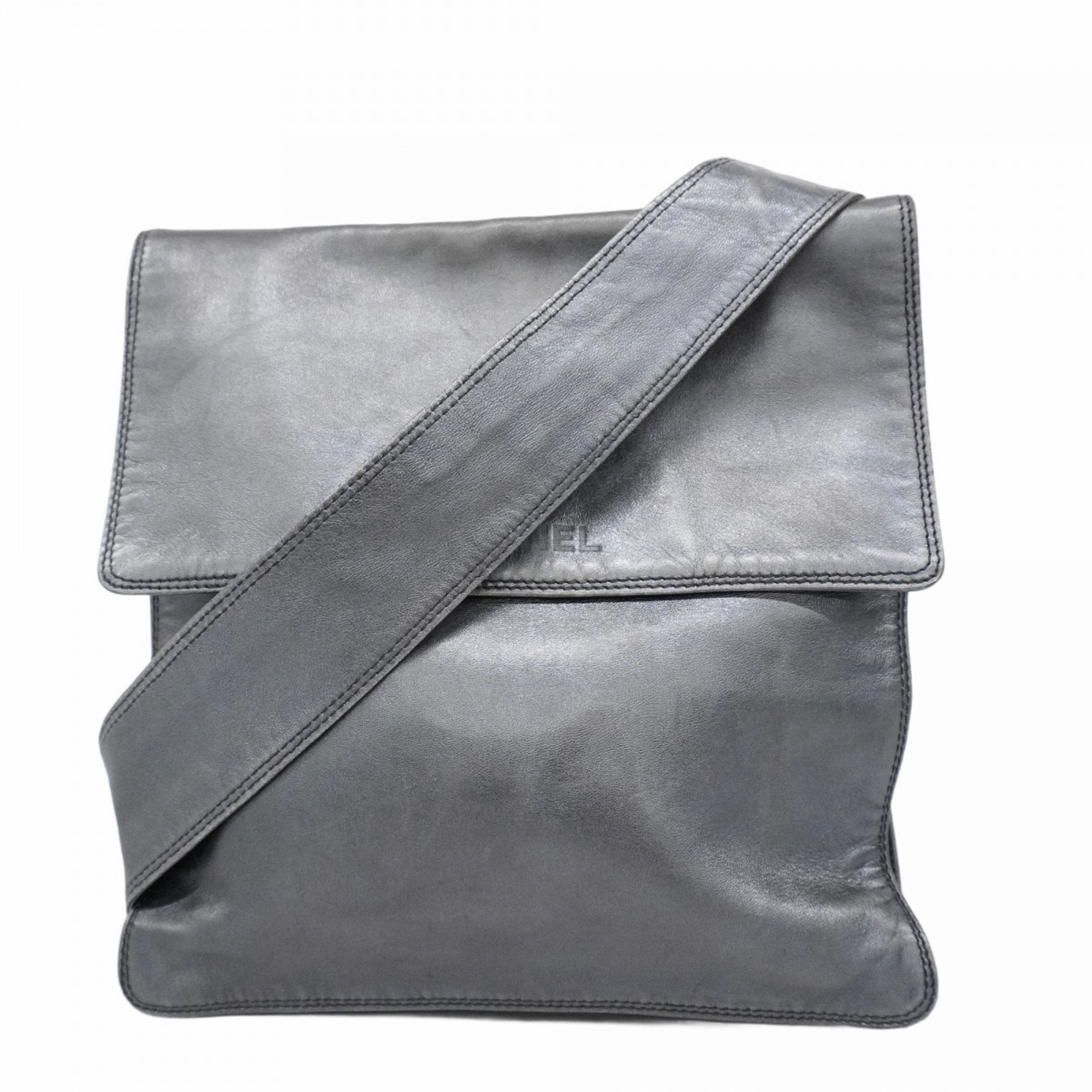 Vintage Logo Flap Messenger Bag Leather Medium