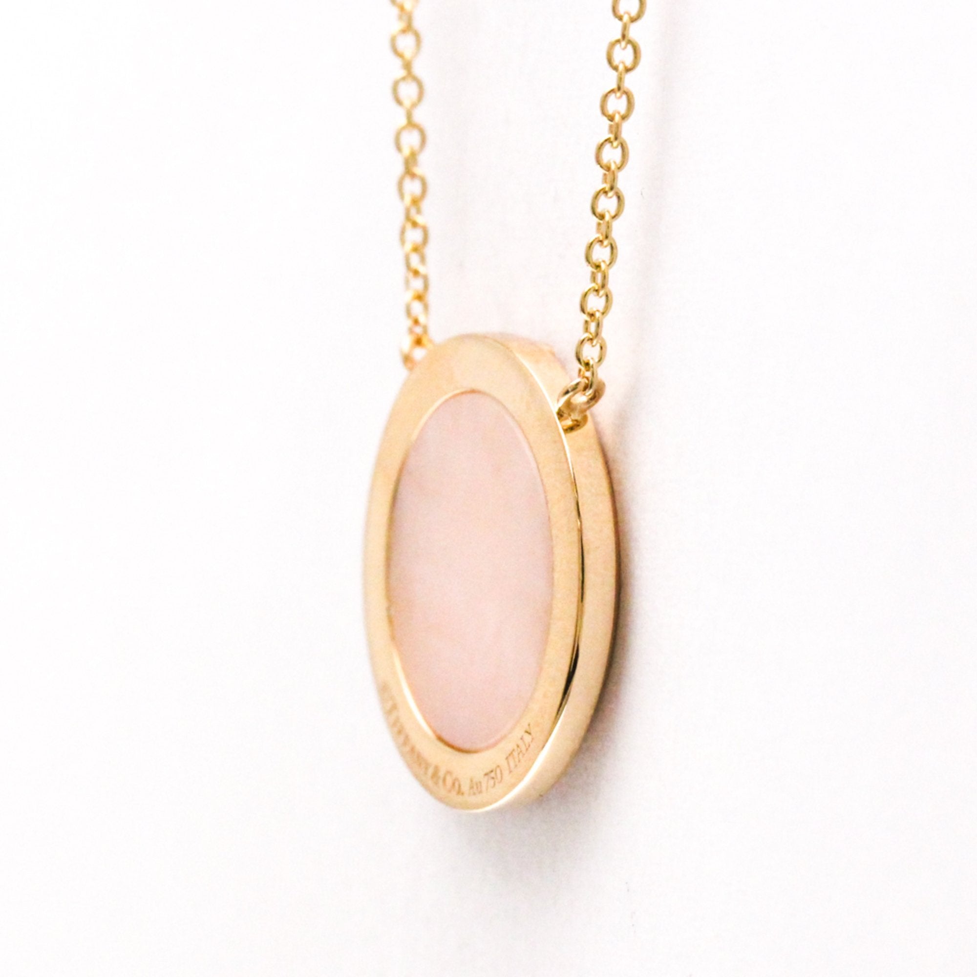 Pendant Necklace 18K Rose Gold with Diamond and Opal