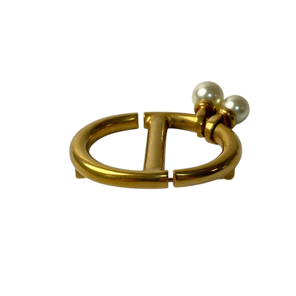 CD Brooch Metal With Faux Pearls