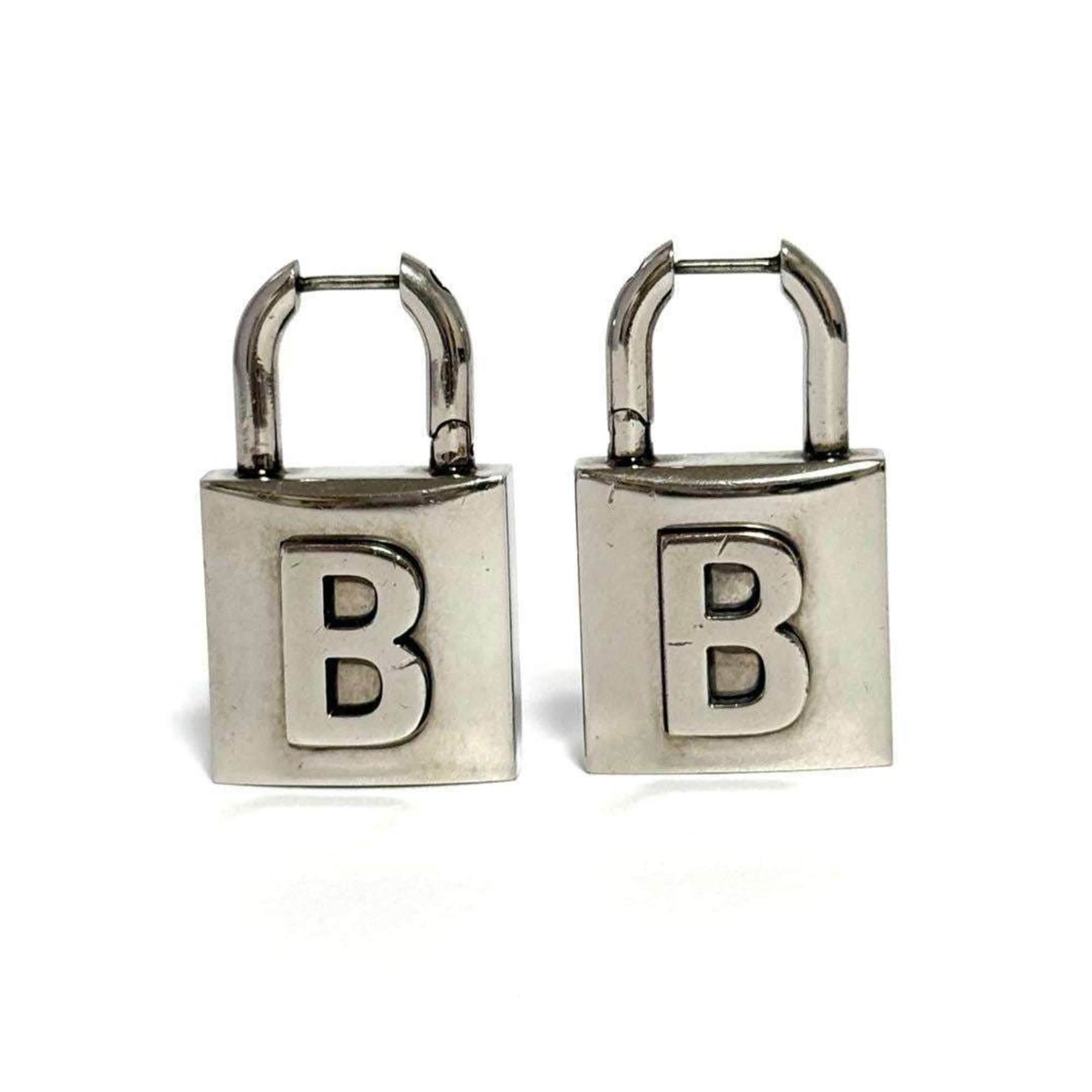 Earrings Metal