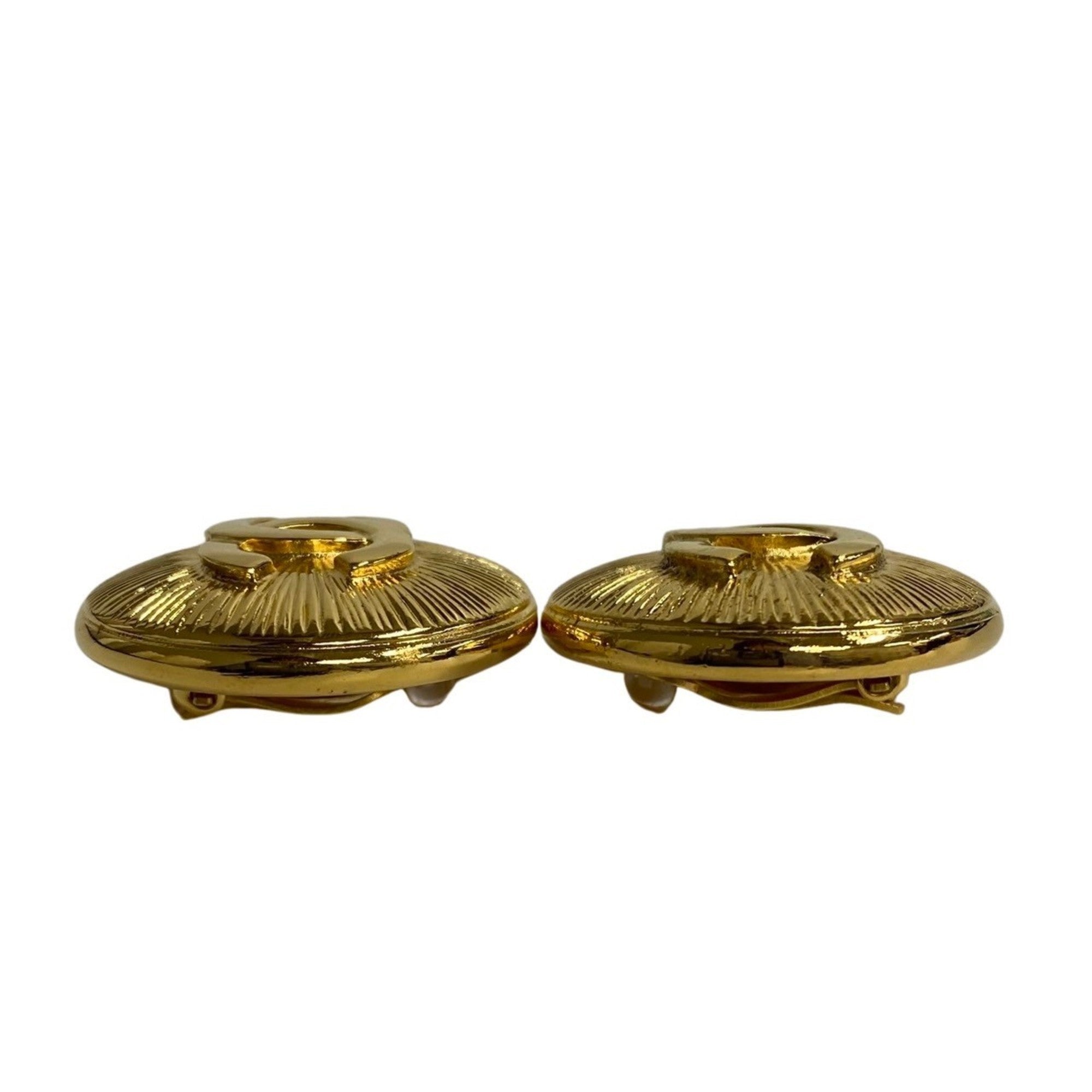 CC Logo Clip-On Earrings Metal Gold-Tone Metal