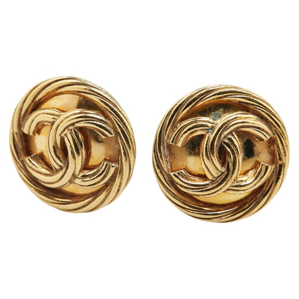 CC Logo Round Clip-On Earrings Metal Gold-Tone Metal