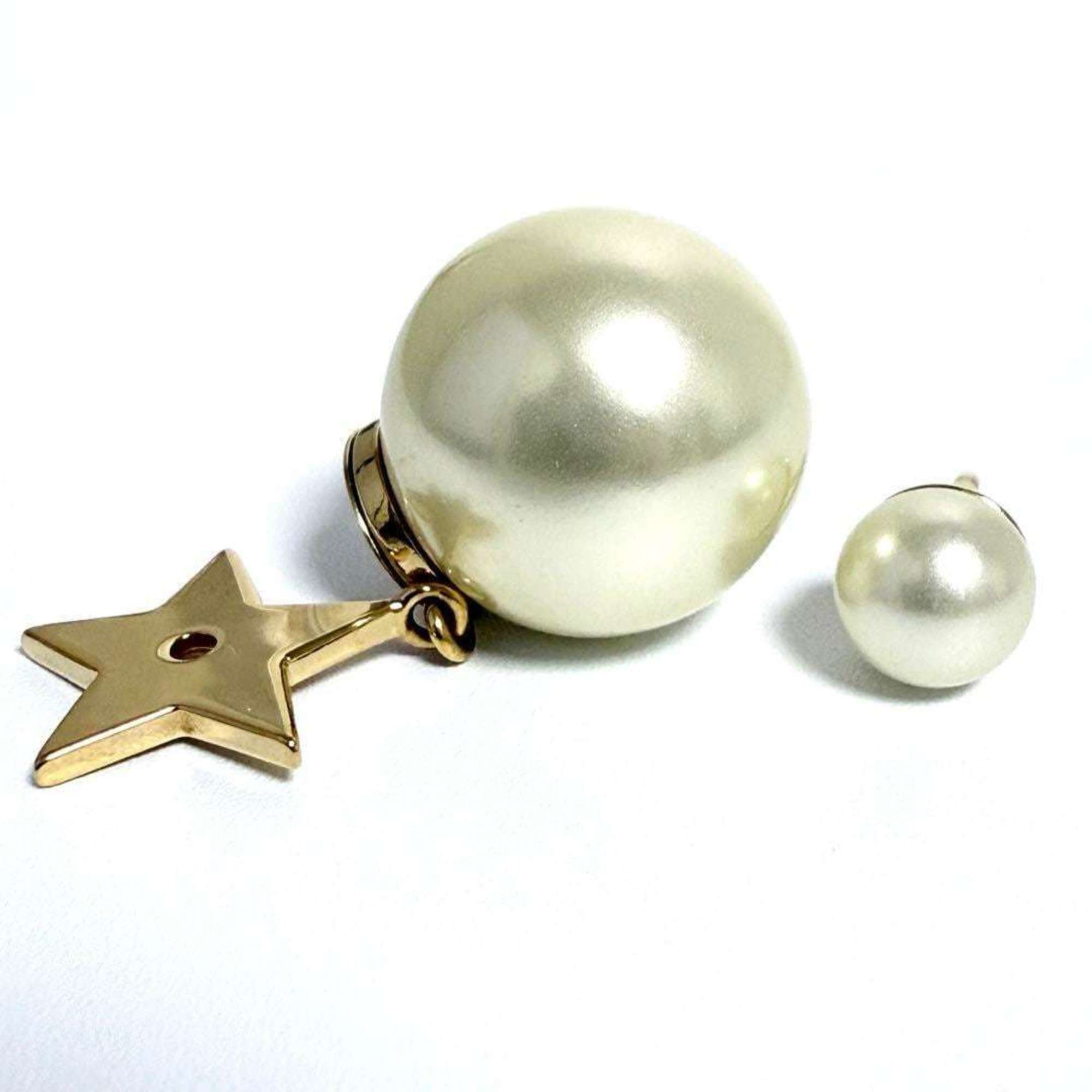 Tribal Earrings Artificial Pearl and Metal