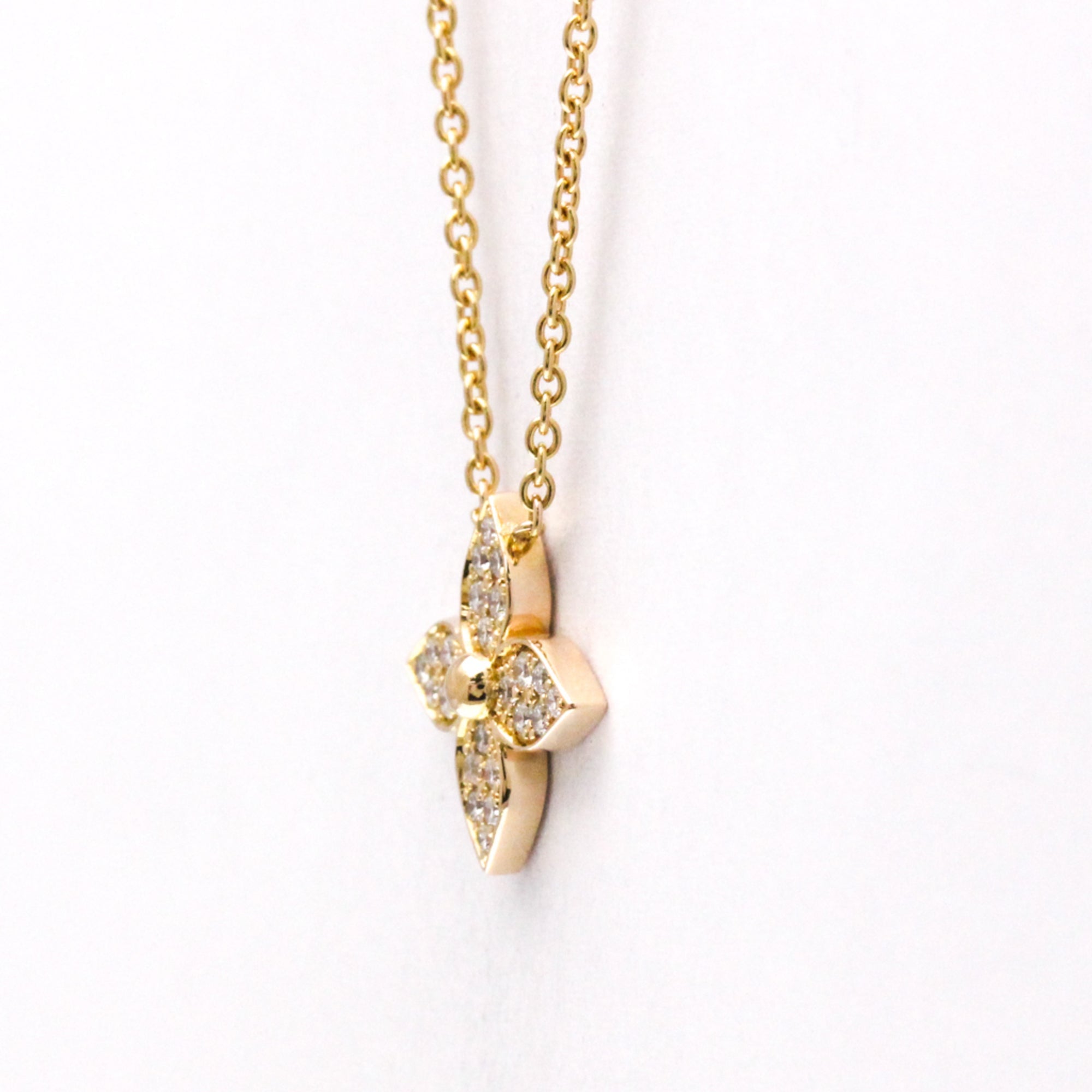 Pendant Necklace 18K Rose Gold With Diamond