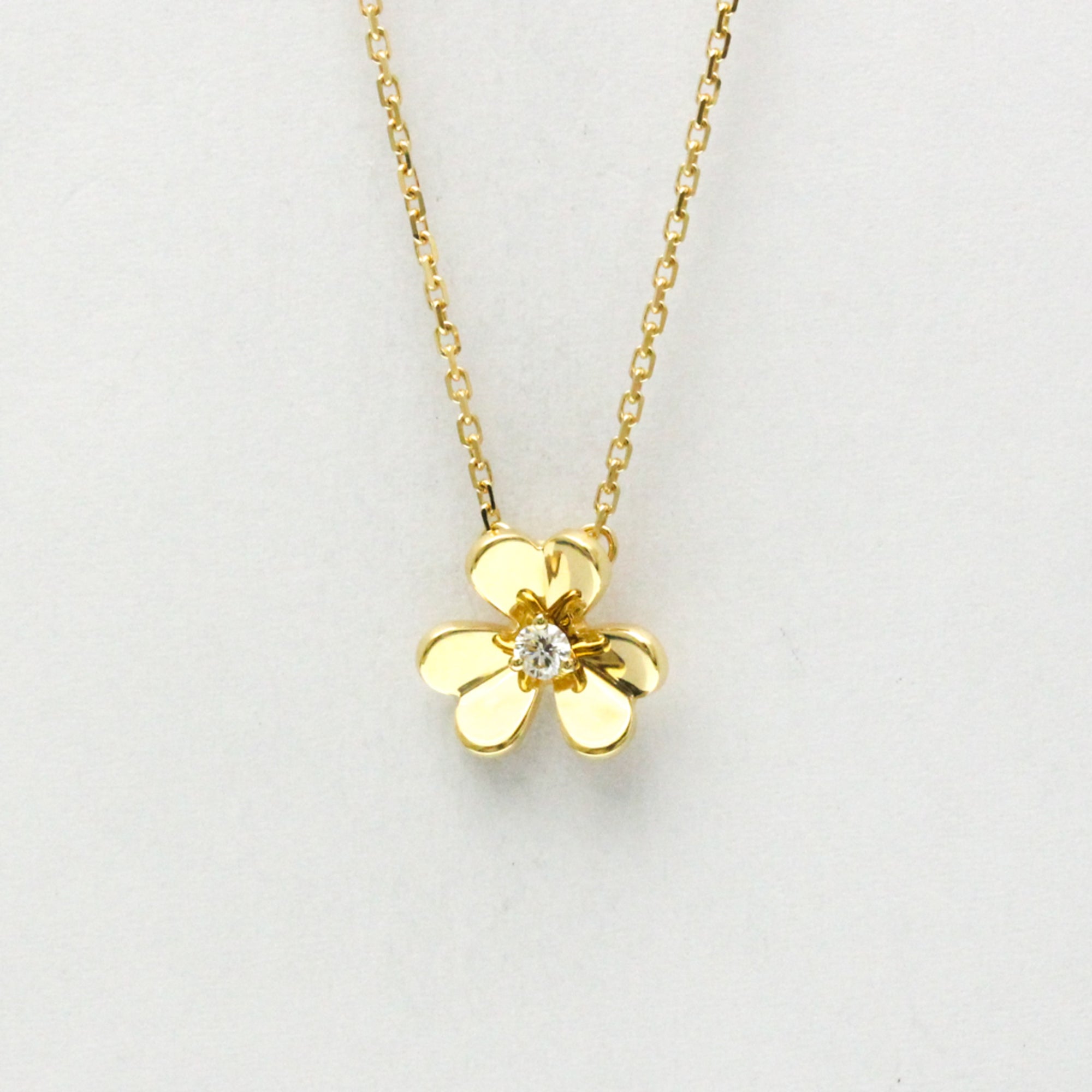 Frivole Pendant Necklace 18K Yellow Gold with Diamond