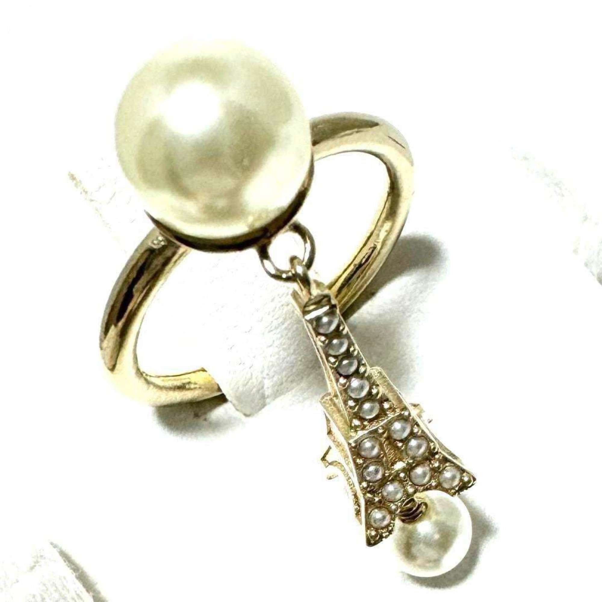 Eiffel Tower Motif Ring Mother of Pearl and Metal