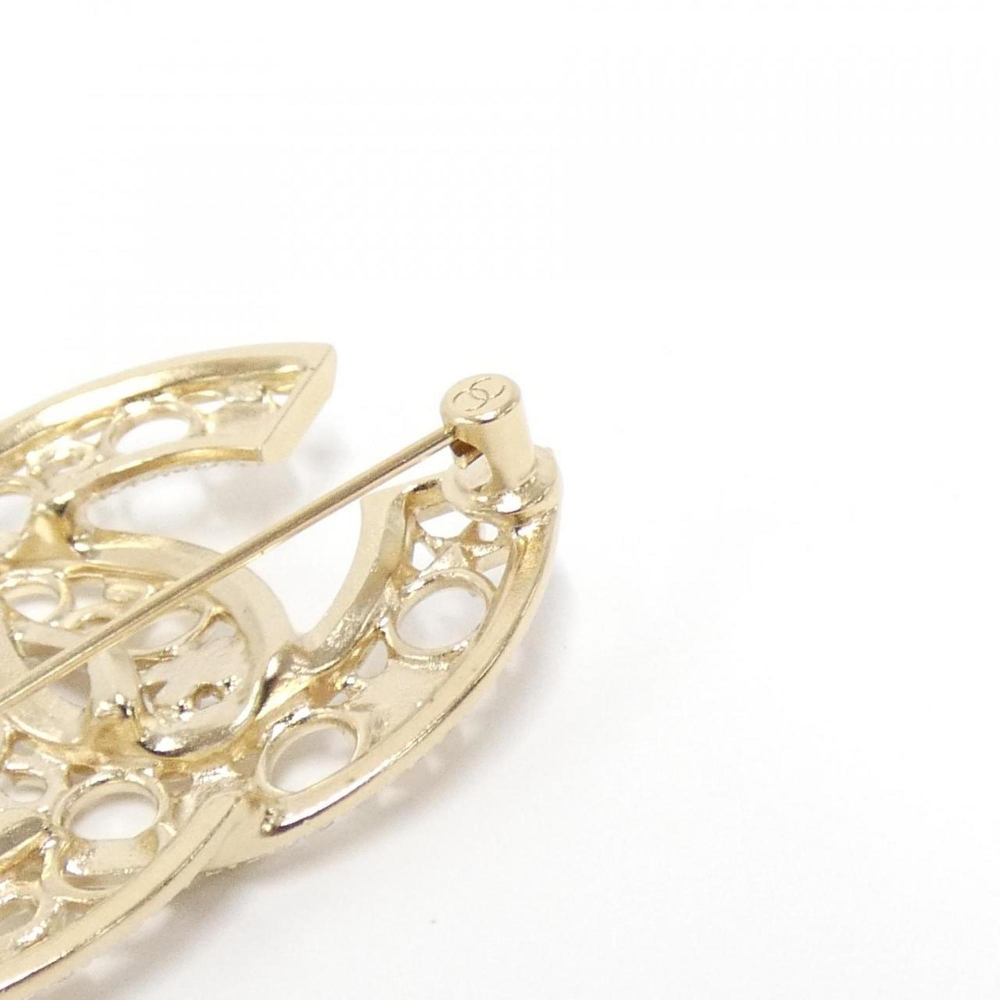 Brooch