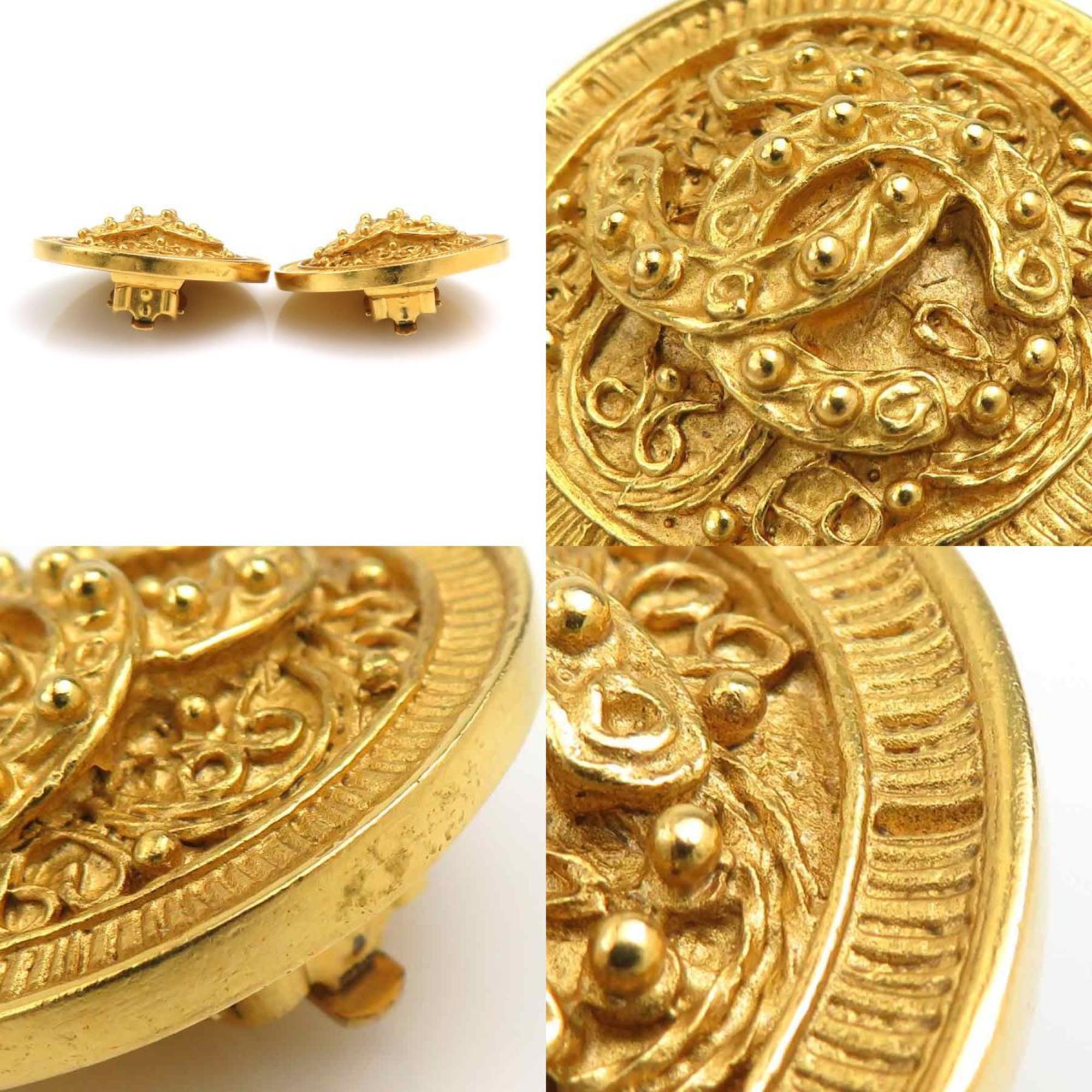 CC Logo Clip-On Earrings Gold-Tone Metal Gold-Tone Metal