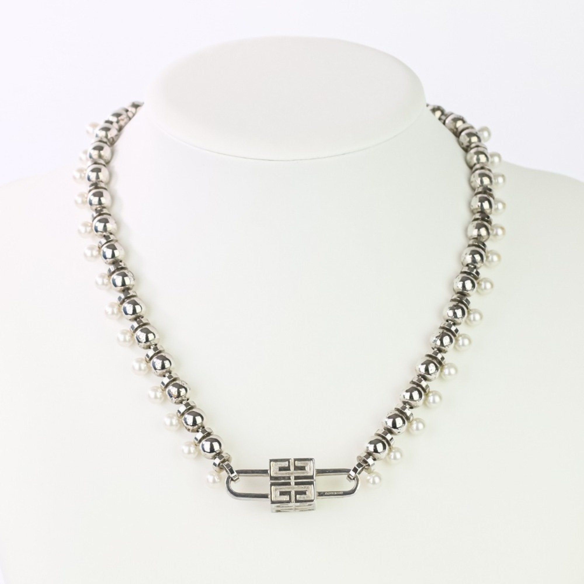 Pendant Necklace Metal Silver With Pearl
