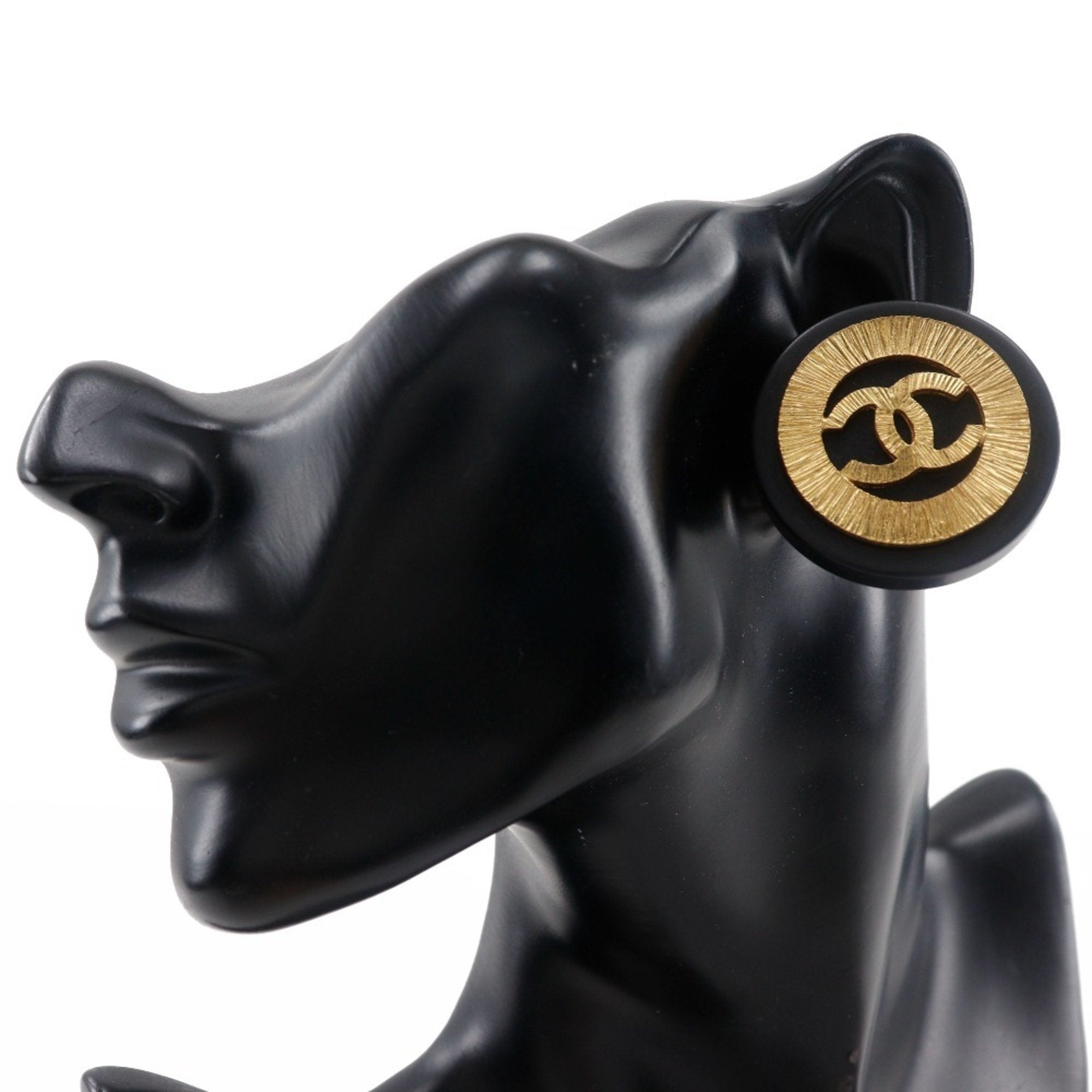 CC Logo Clip-On Earrings Metal Gold-Tone Metal
