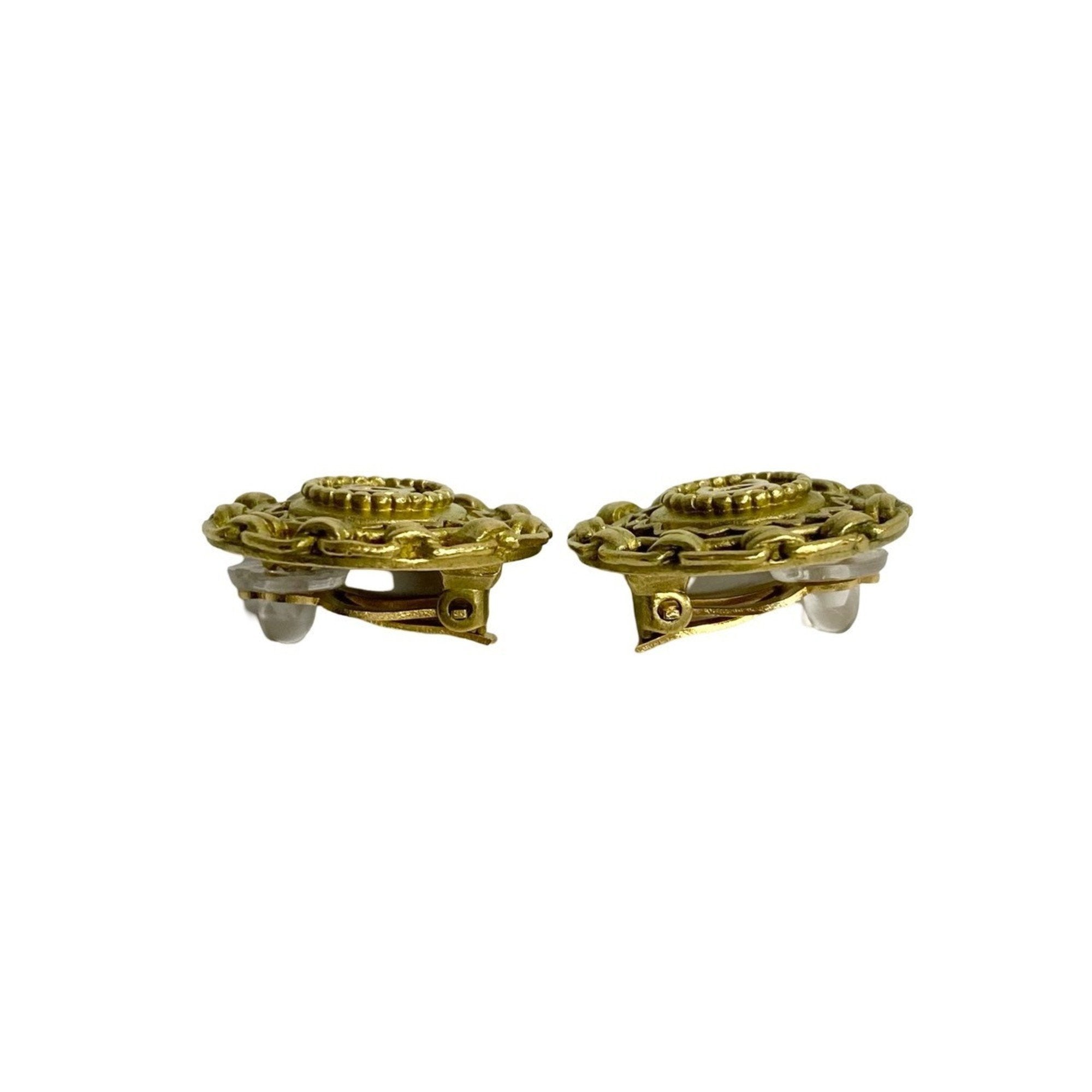 CC Logo Clip-On Earrings Metal Gold-Tone Metal