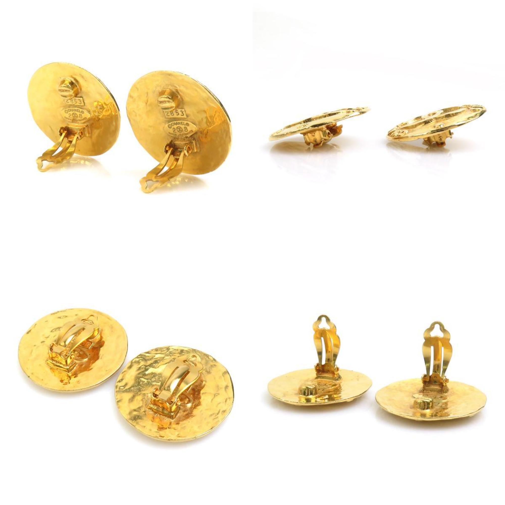 CC Logo Clip-On Earrings Gold-Tone Metal Gold-Tone Metal