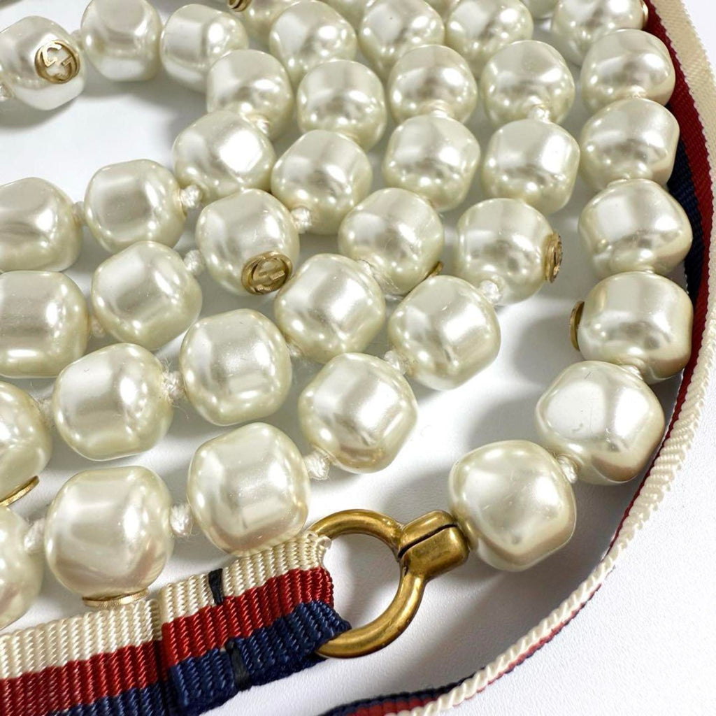 Long Pendant Necklace Artificial Pearl and Metal