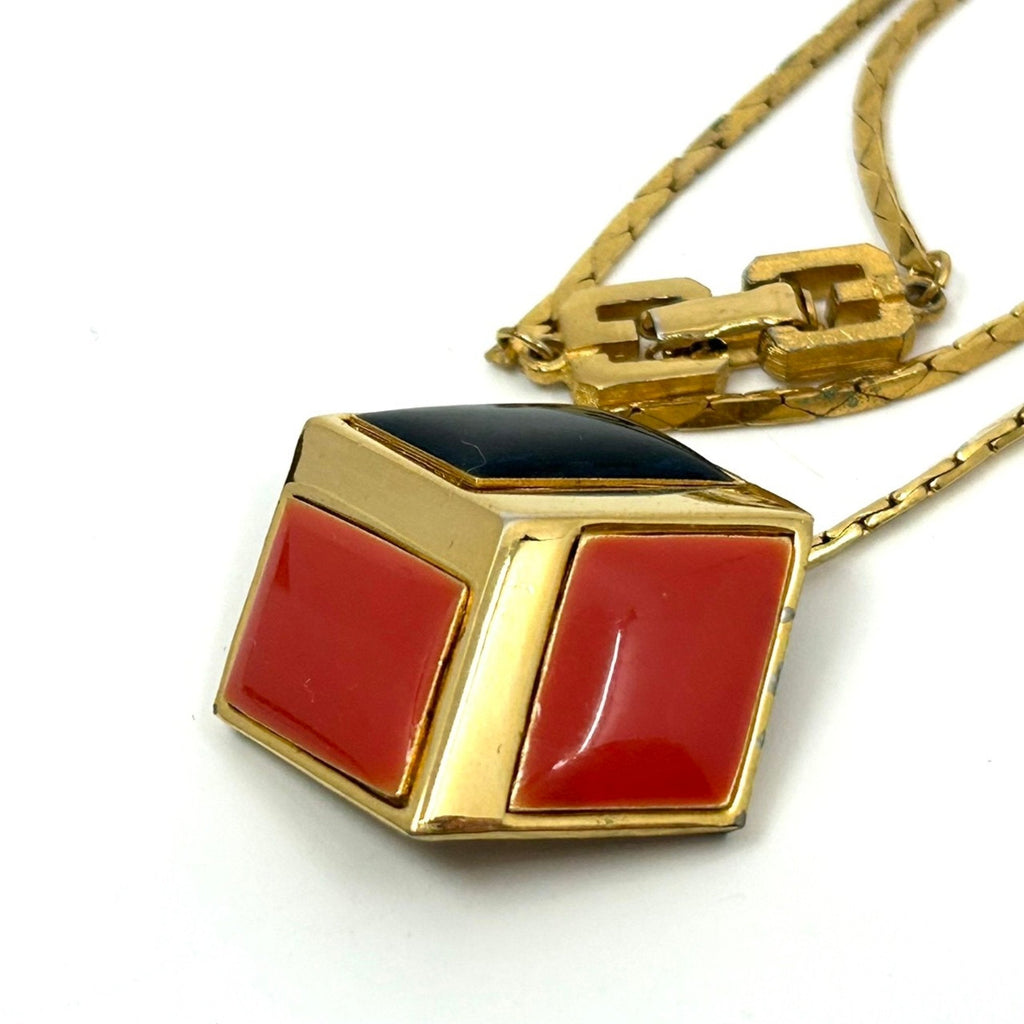 Vintage Square Pendant Necklace Gold