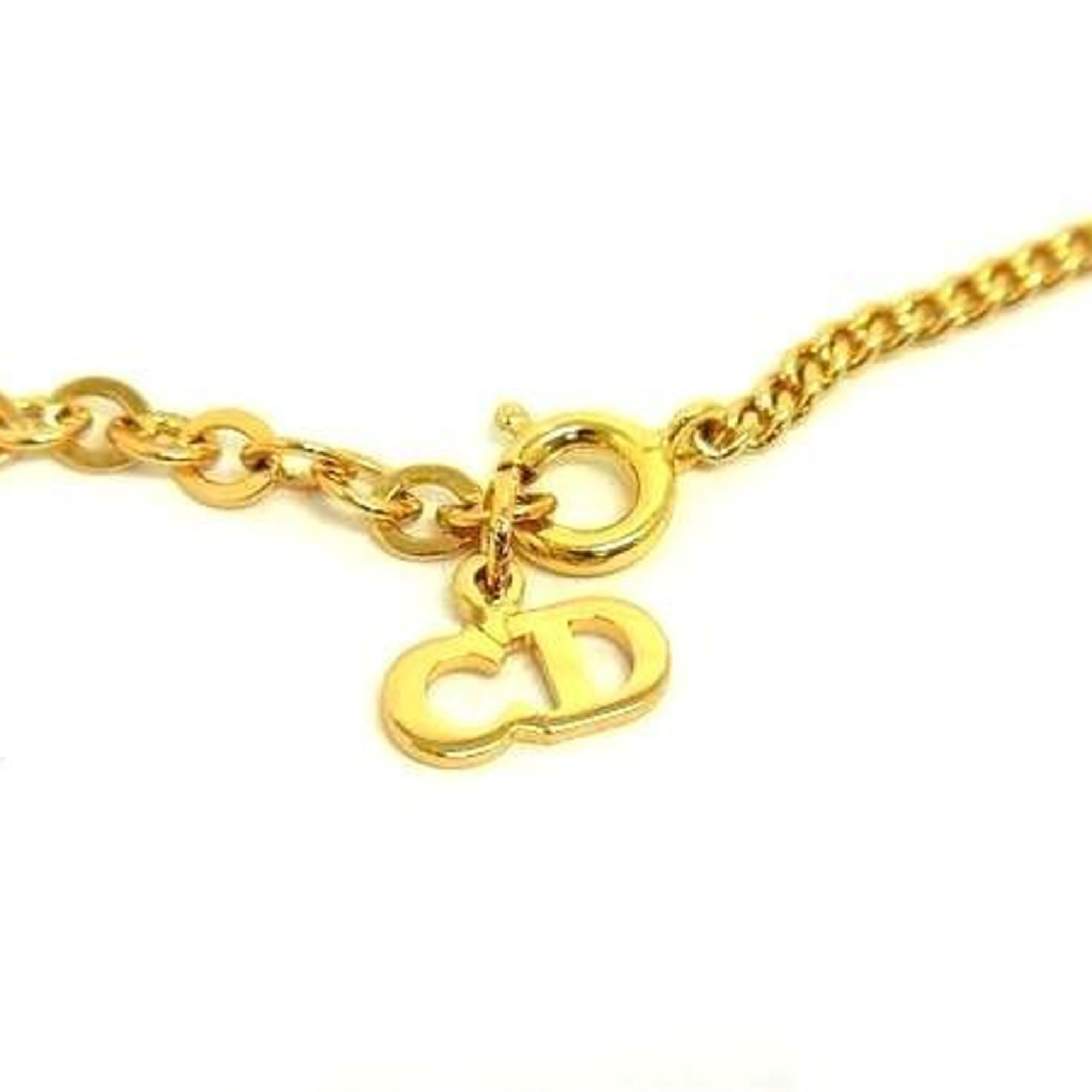 Pendant Necklace Gold Metal