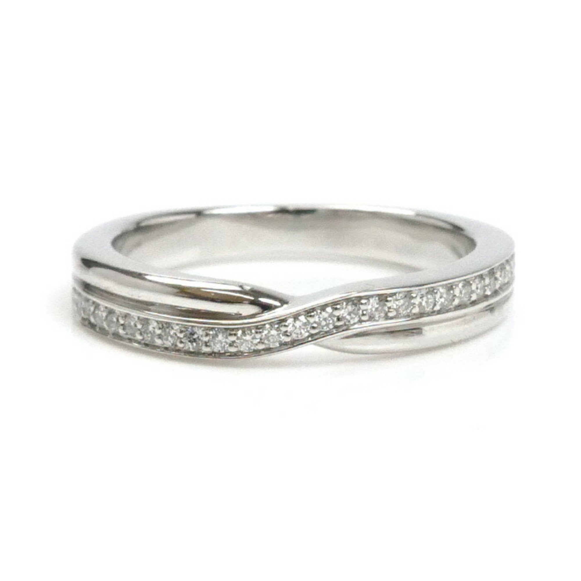 Ring Platinum with Diamond Pavé