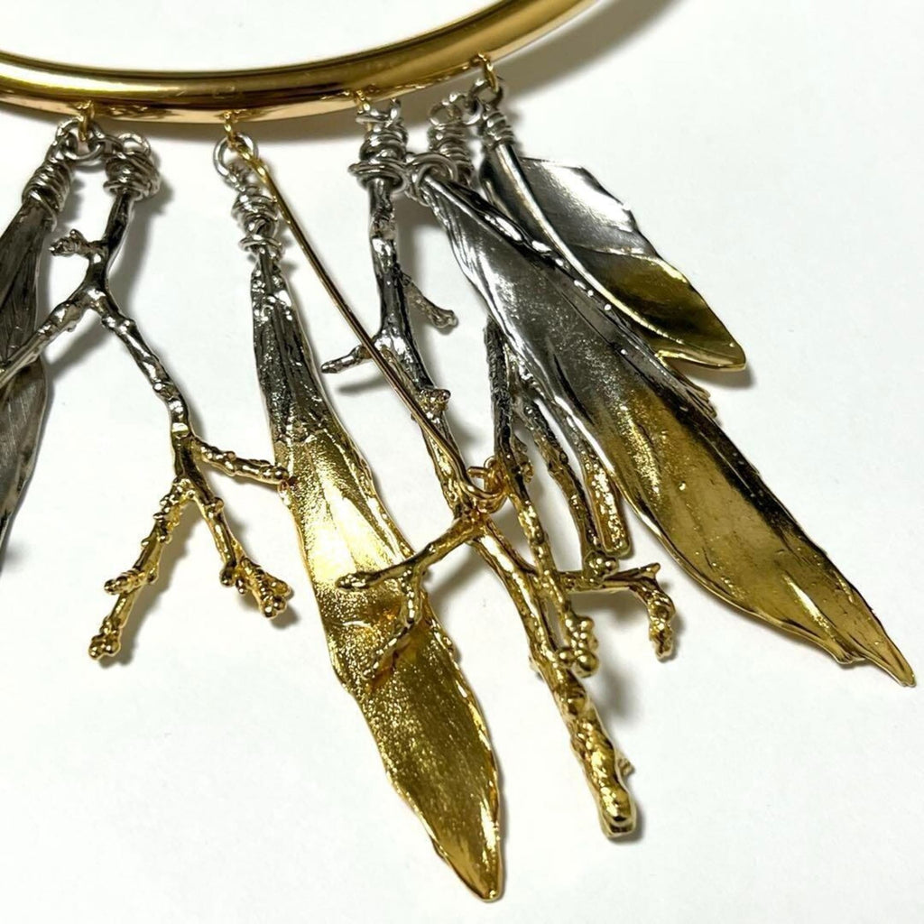 Feather Essential V Pendant Necklace Metal Gold