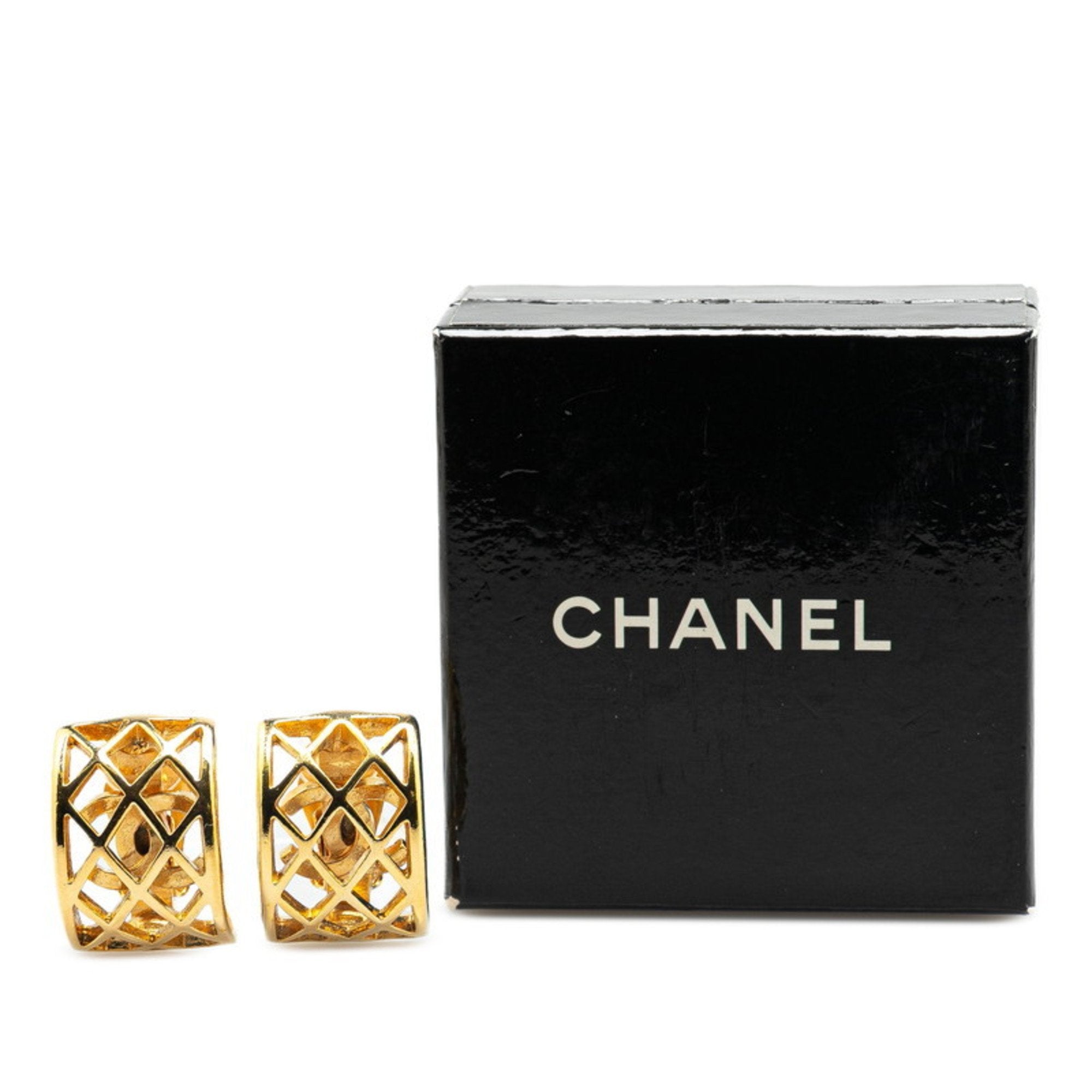 CC Logo Clip-On Earrings Metal Gold-Tone Metal