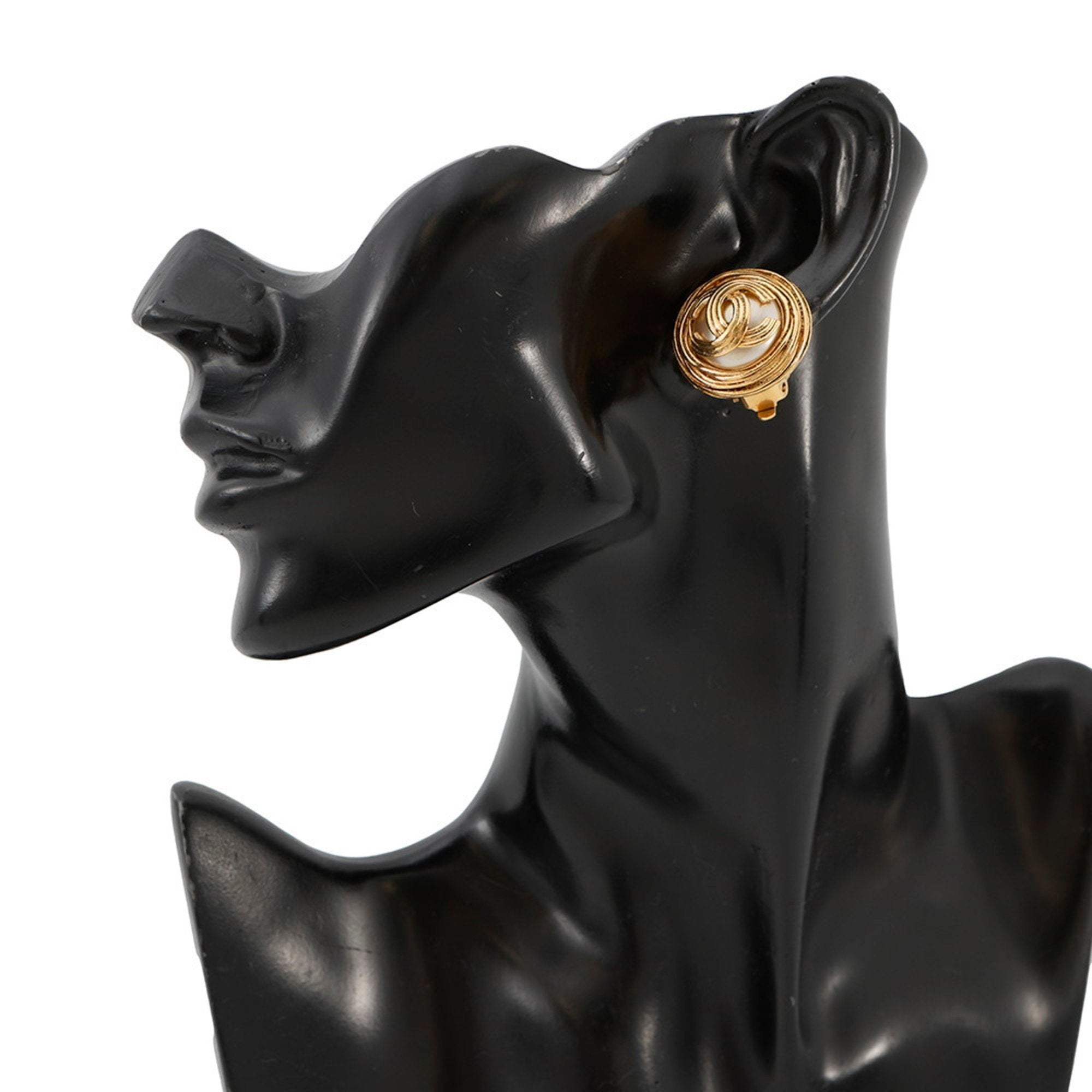 CC Logo Clip-On Earrings Metal Gold-Tone Metal