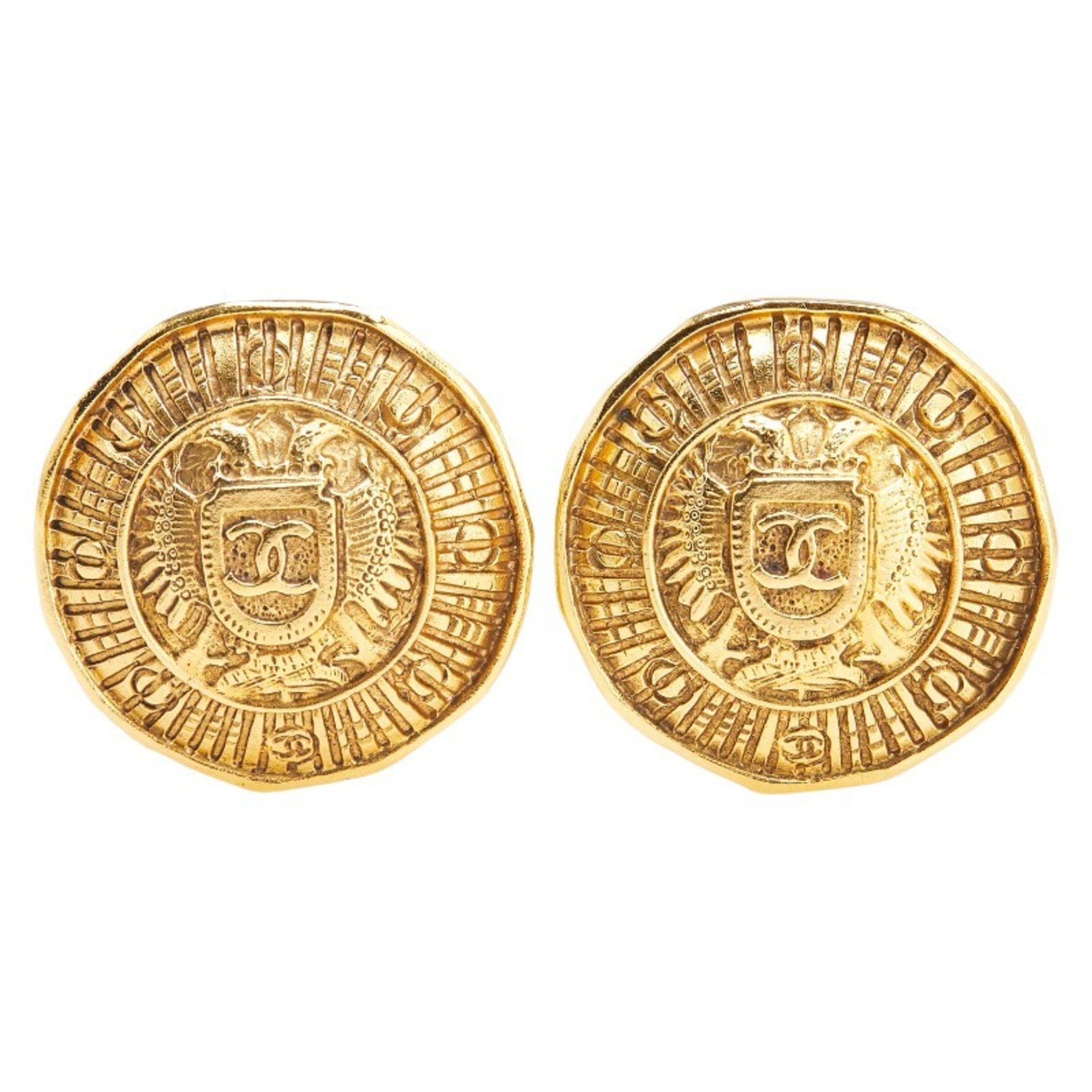 CC Logo Clip-On Earrings Metal Gold-Tone Metal