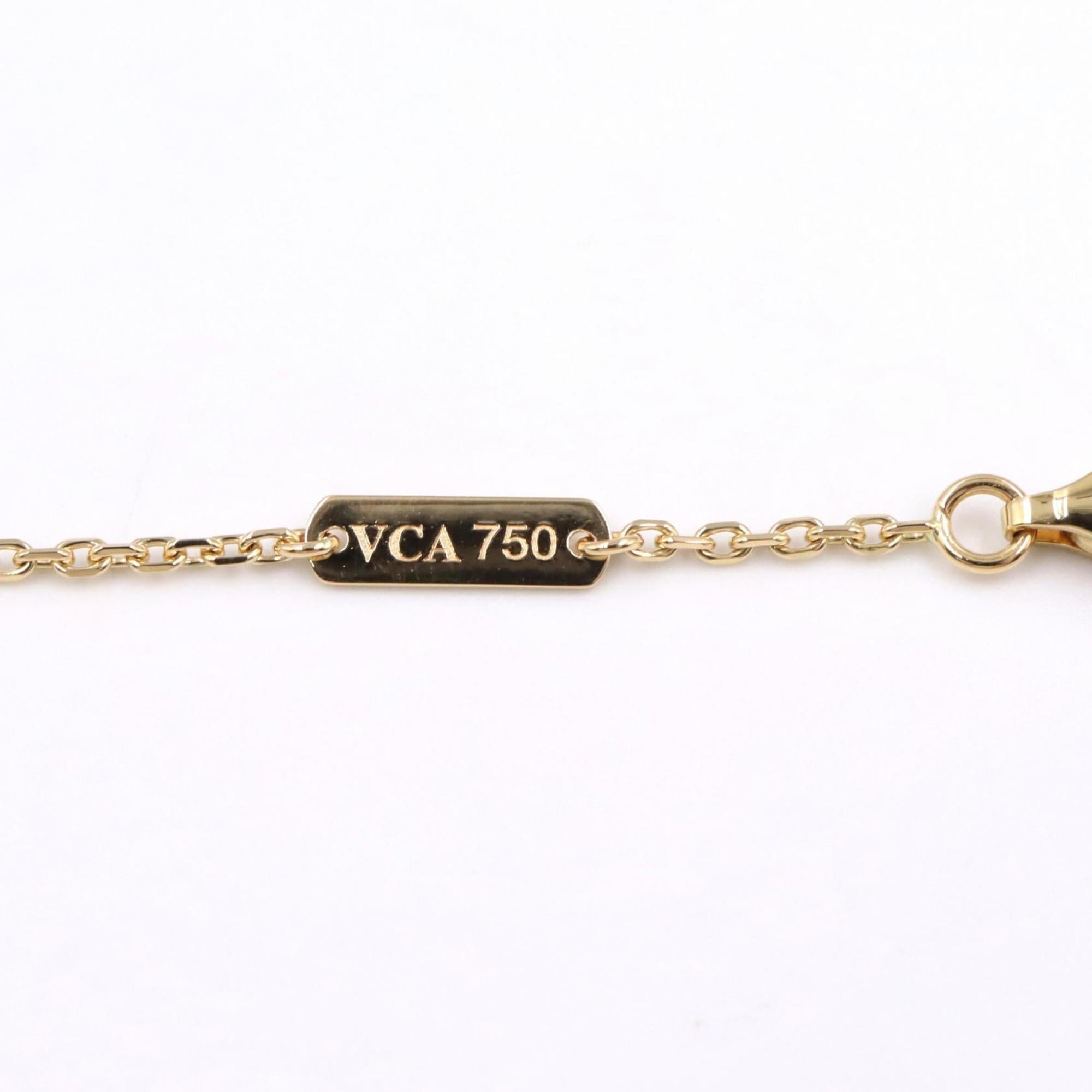 Vintage Alhambra Pendant Necklace 18K Yellow Gold and Onyx